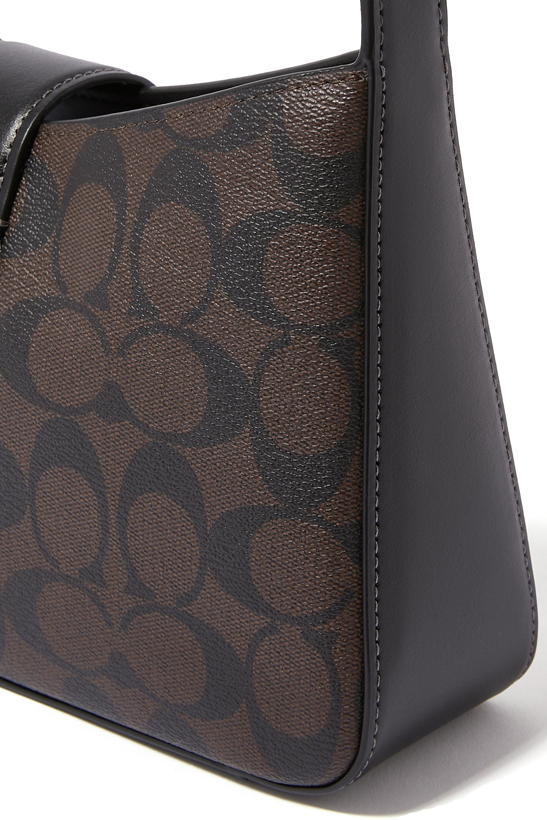 حقيبة كتف إليزا قماش قنب مزين بنقشة شعار الماركة