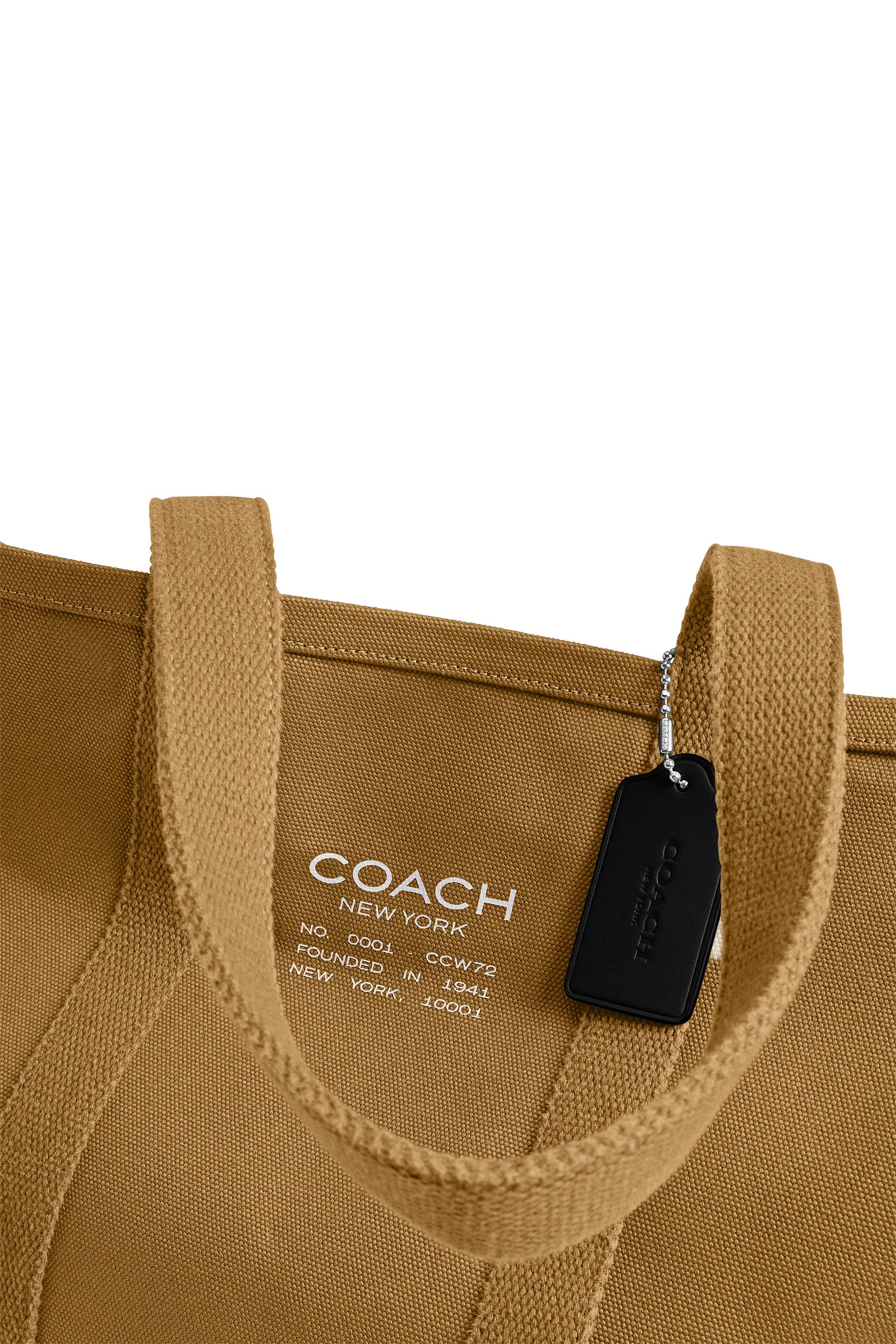 حقيبة يد بتصميم عملي