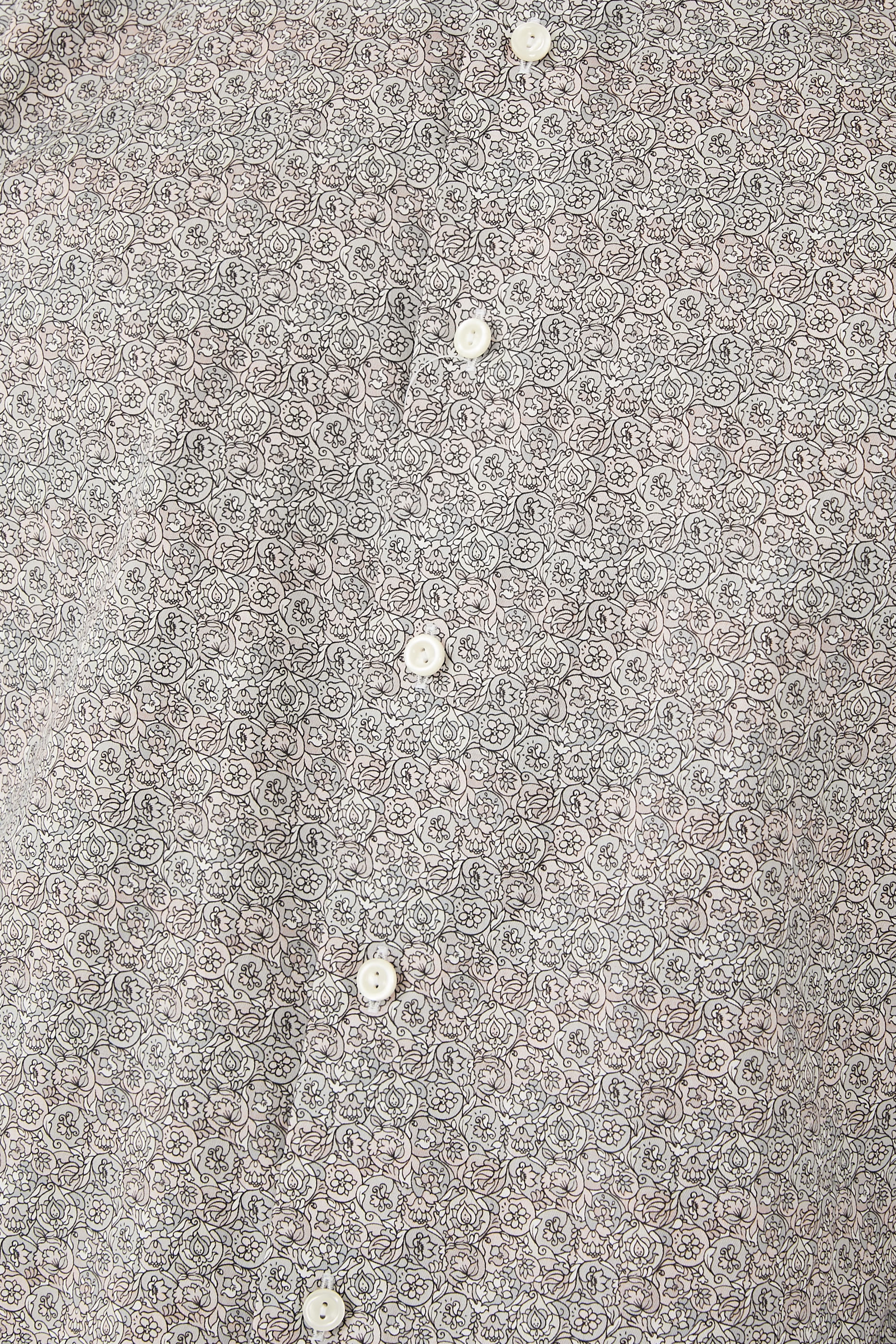 قميص بنقشة زهور تويل مميز للماركة