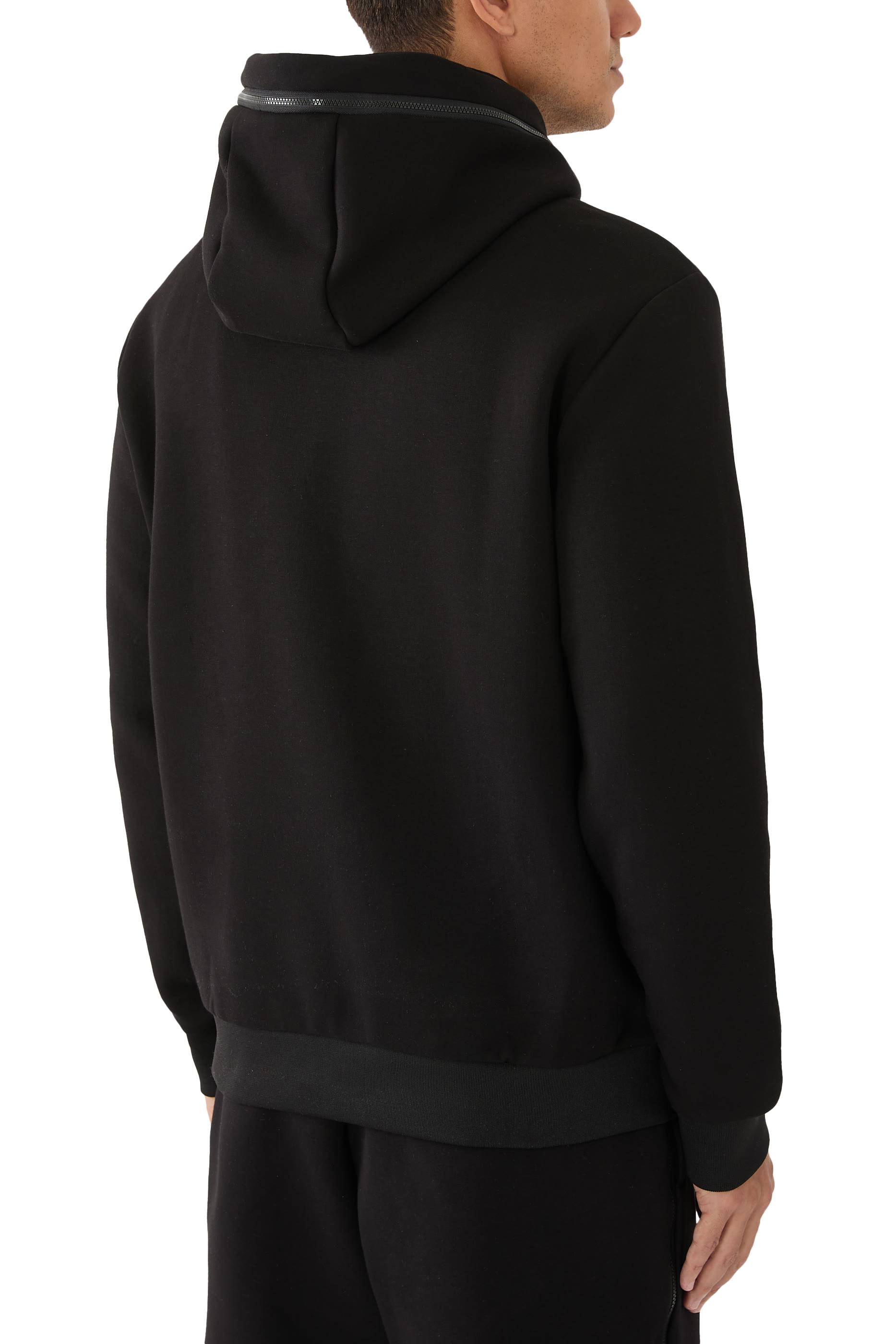 سويت شيرت بشعار الماركة