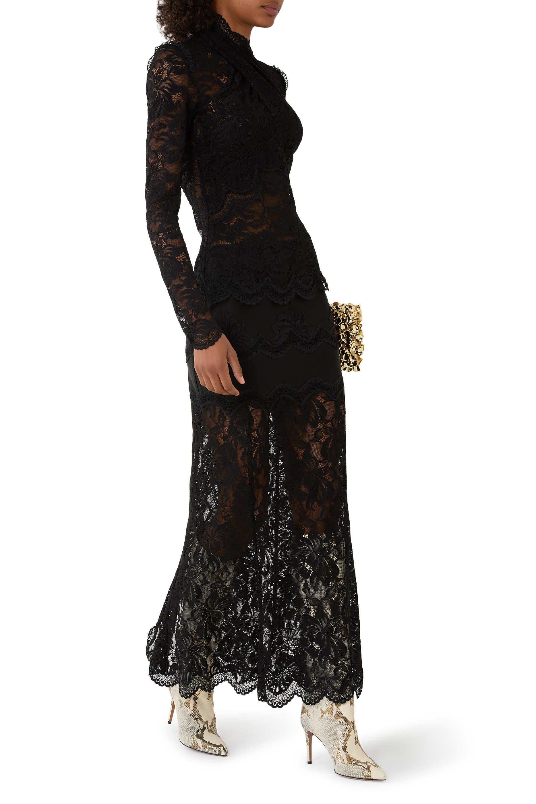 تنورة طويلة دانتيل