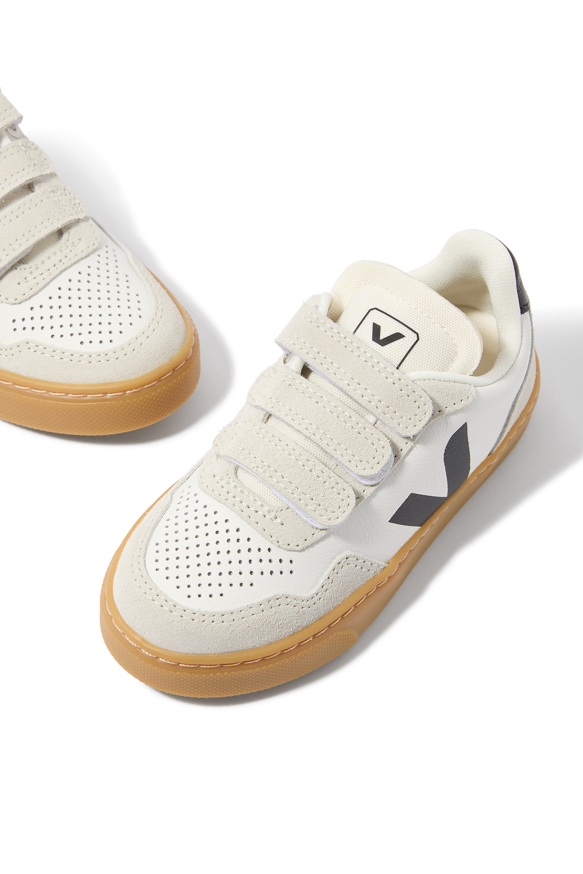 سنيكرز في-90 جلد للأطفال