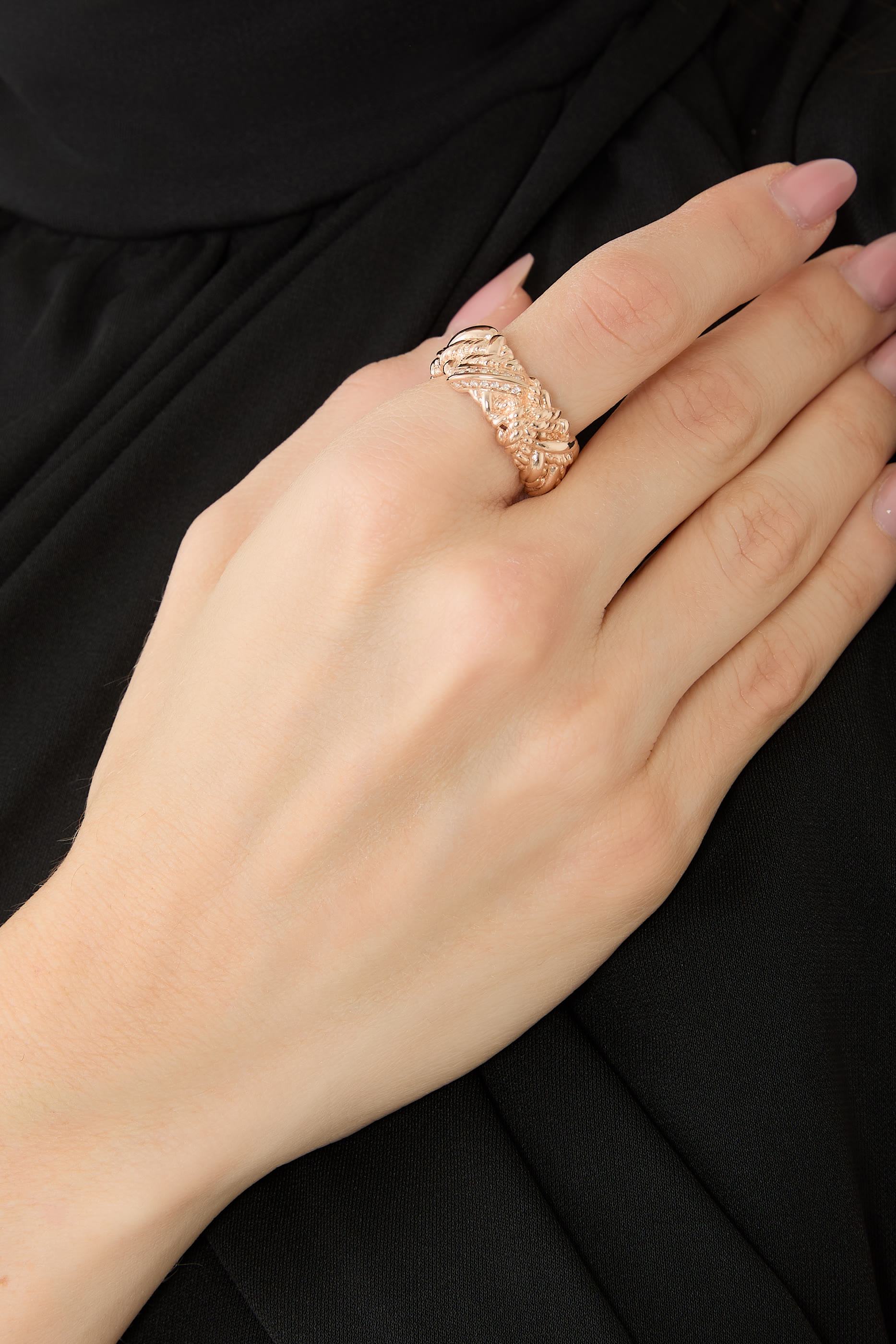 خاتم بتصميم مجدول مزين بأحجار زركونيا مكعبة، فضة إسترلينية مطلية بالذهب عيار 18 قيراط