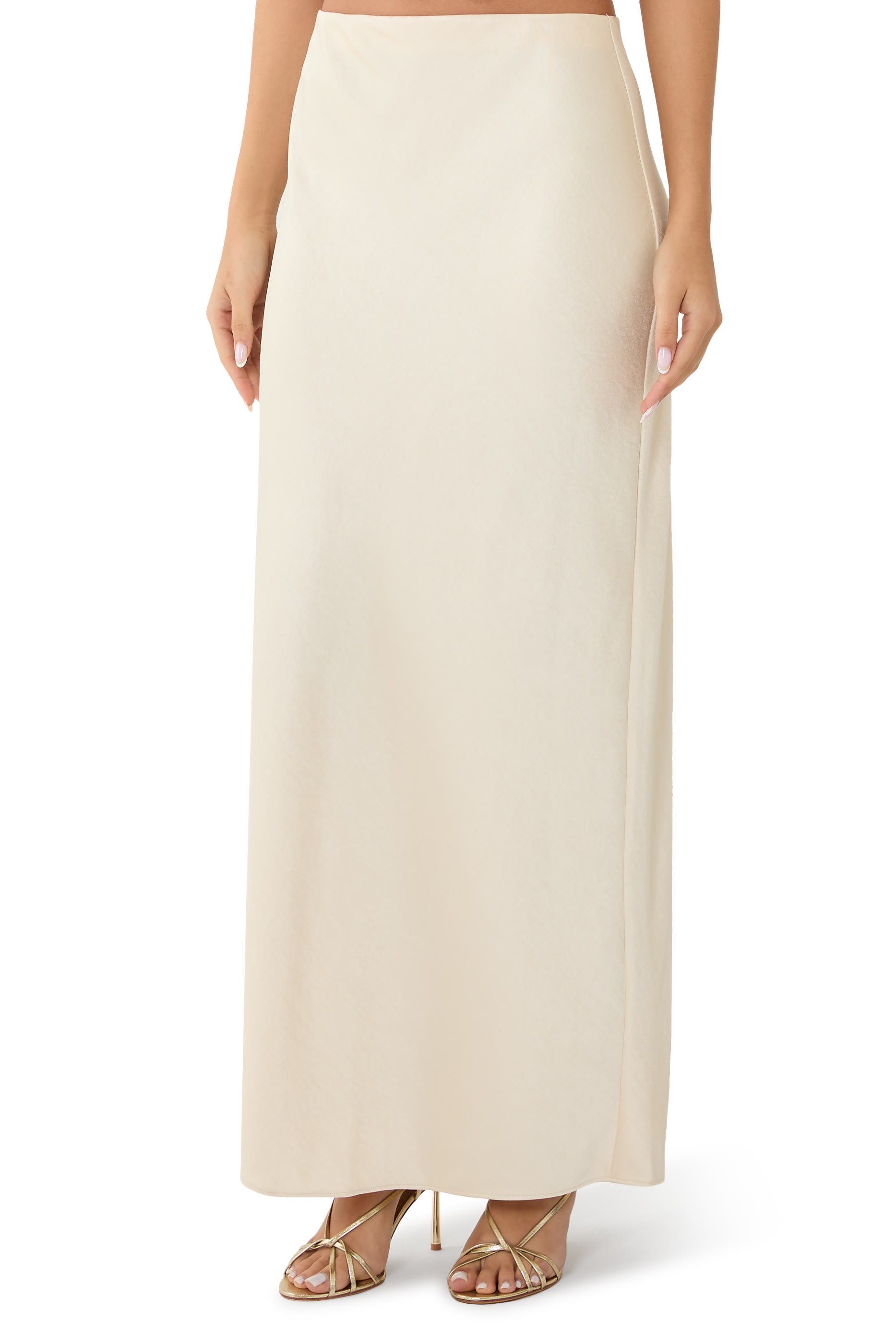 تنورة بقصة مائلة مستقيمة ستان