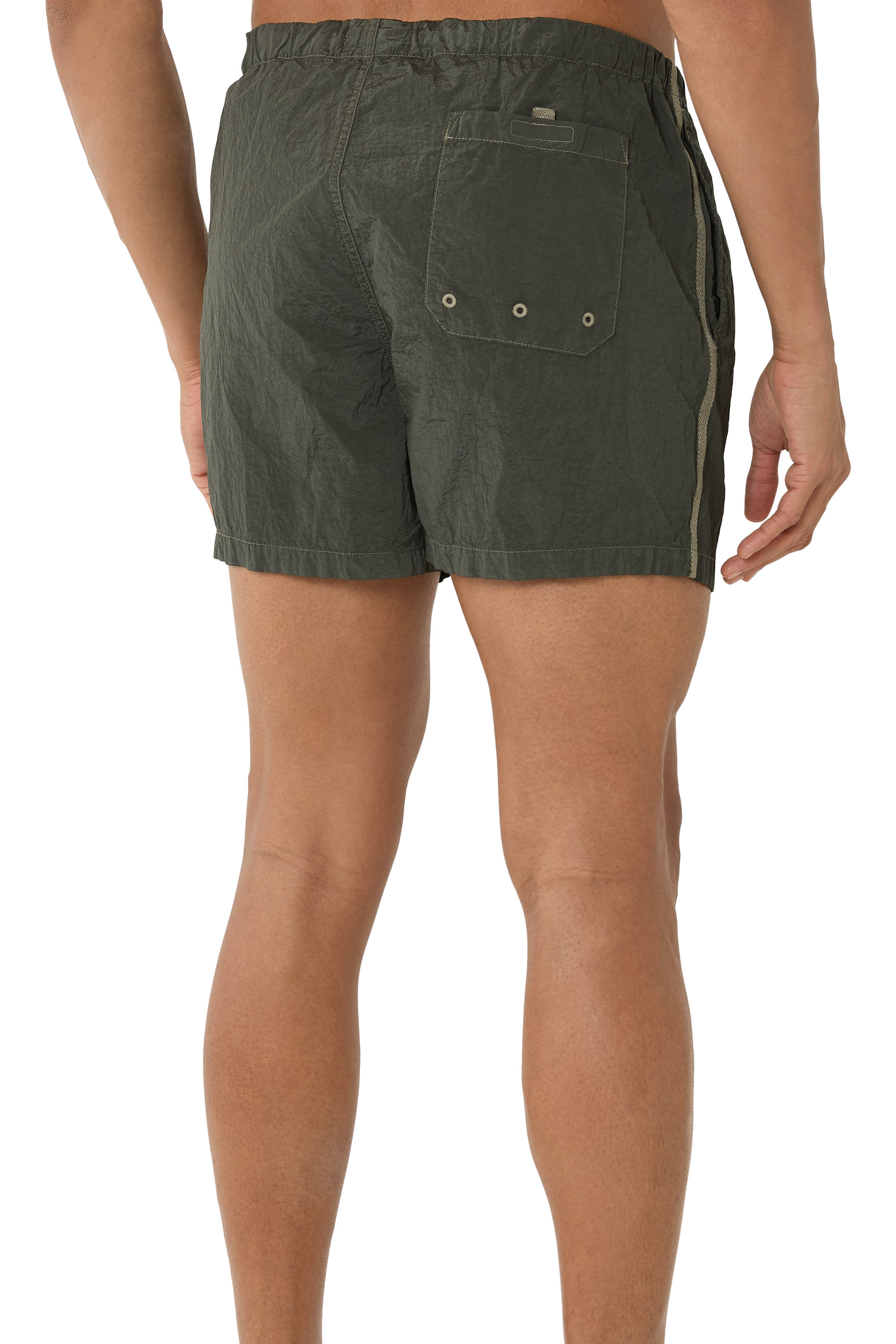 شورت سباحة مزين برقعة شعار الماركة 