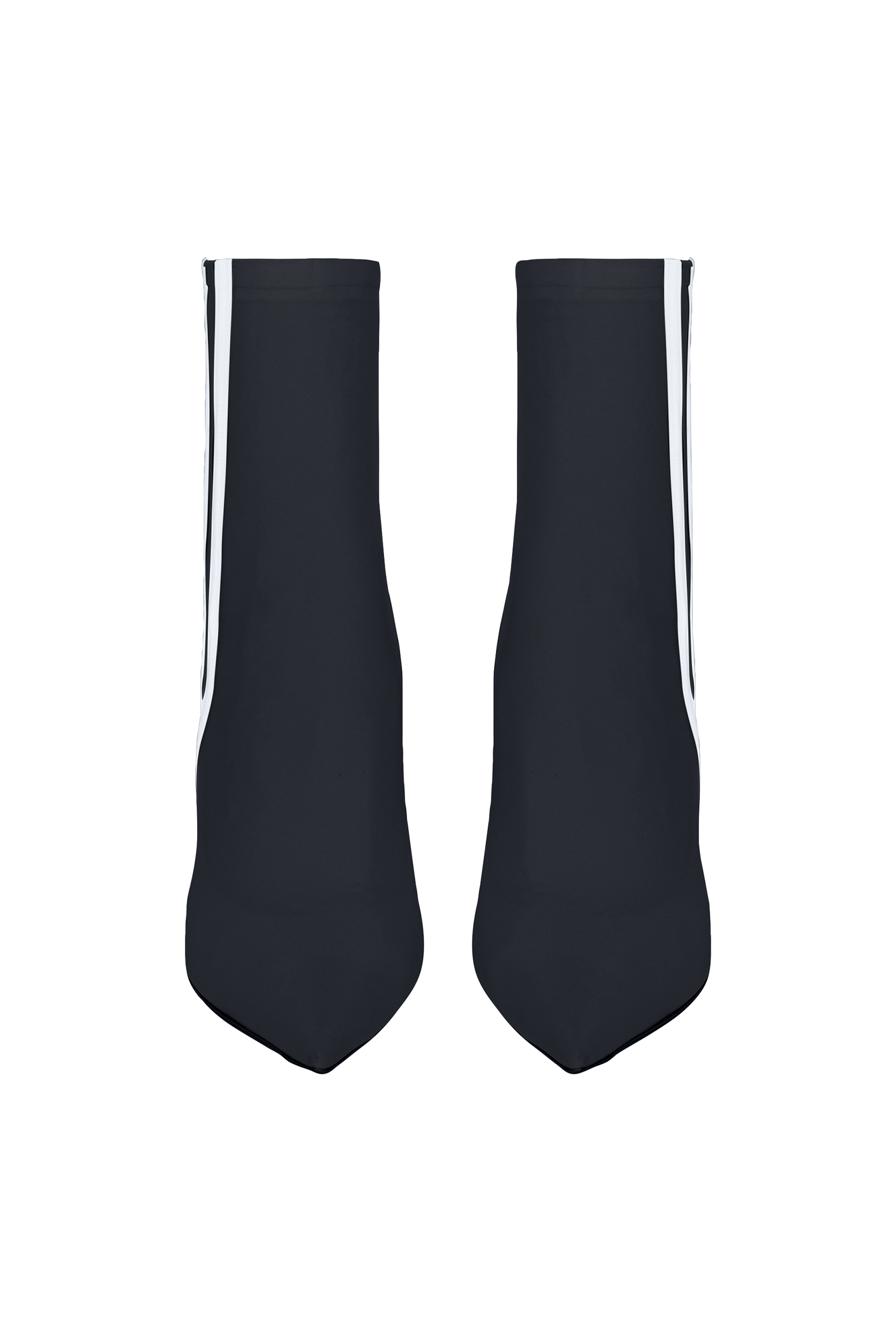 بوت بالنسياغا/أديداس سبانكس بمقدمة مدببة وكعب عالي مقاس 110 مم