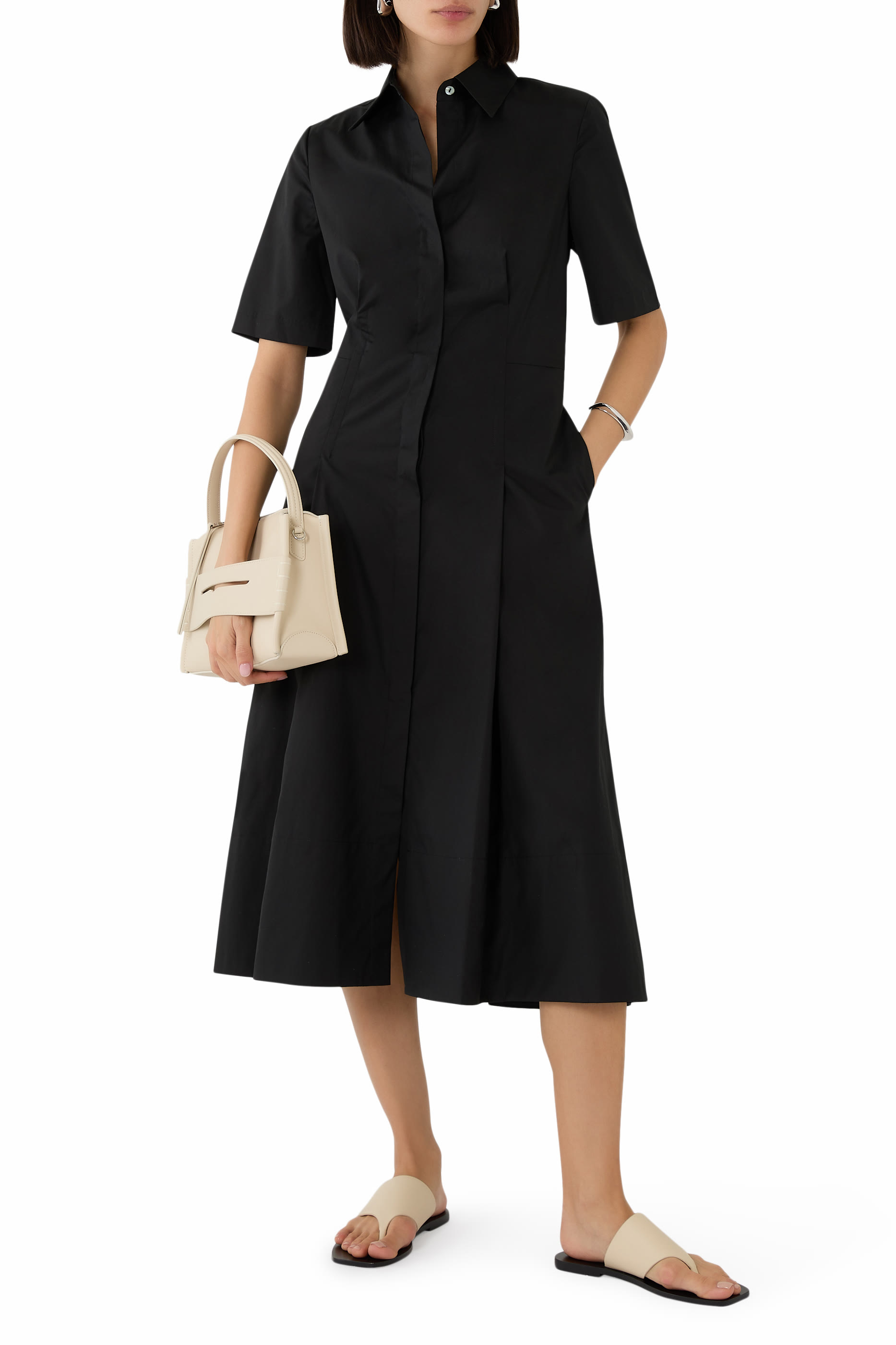 فستان بنمط قميص بأكمام قصيرة