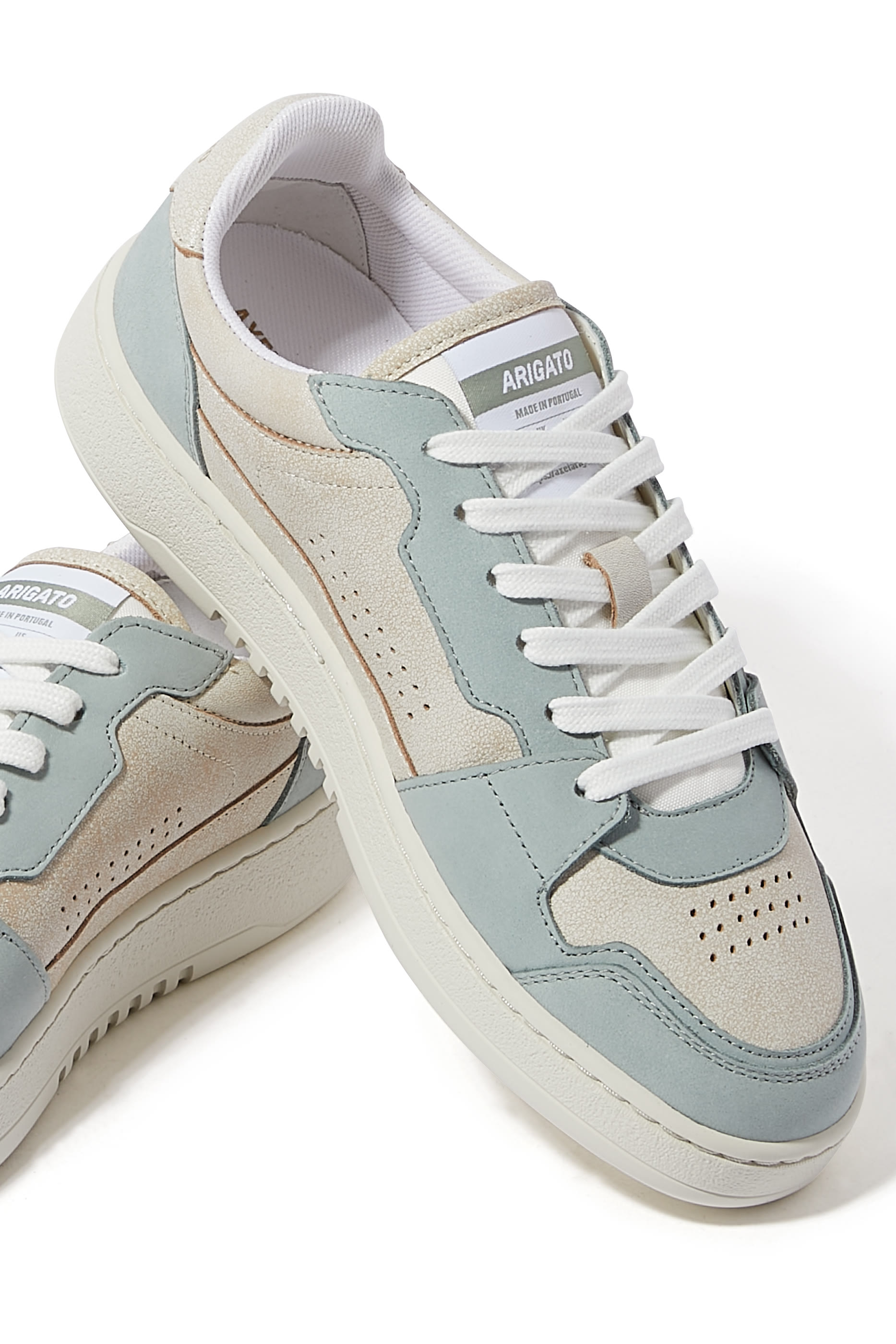 سنيكرز دايس لو جلد