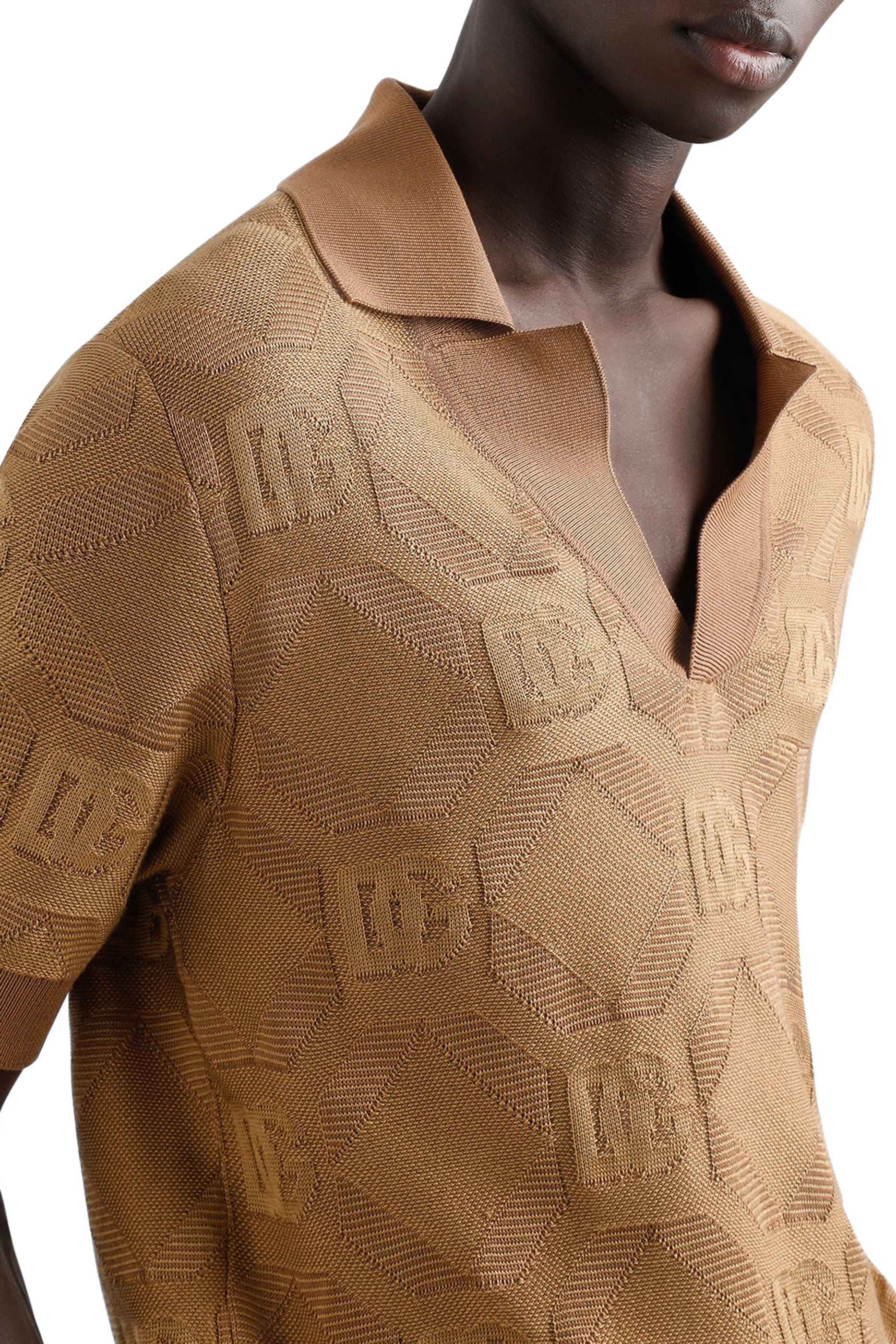 قميص بولو حرير بشعار الماركة جاكار