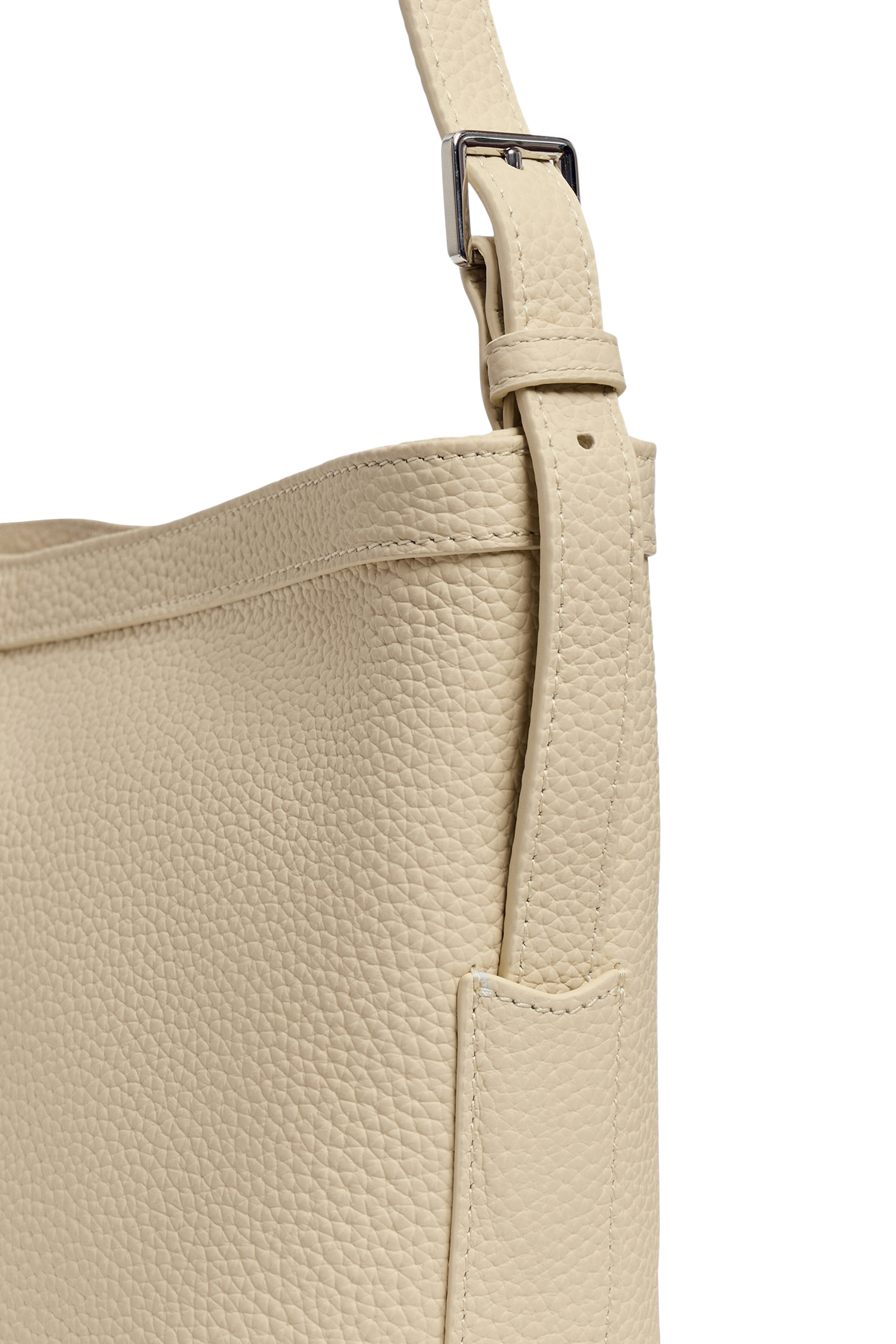 حقيبة باكيت جلد