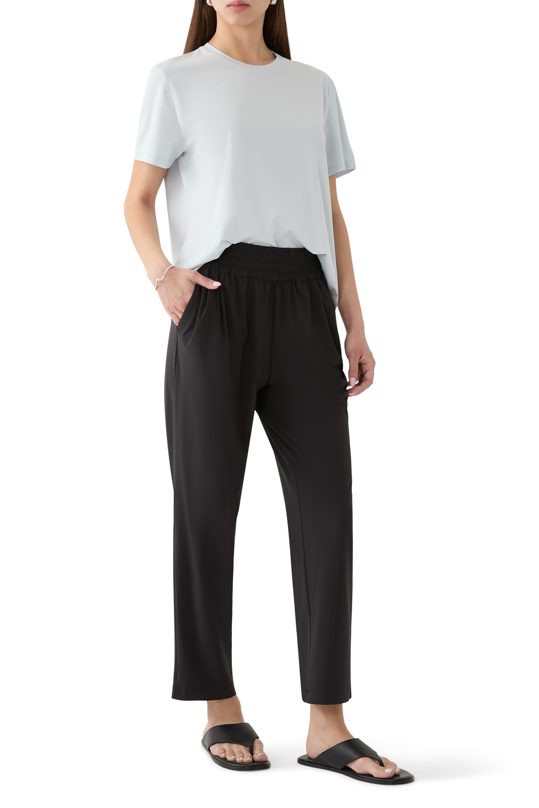 بنطال فيلا بطول الكاحل