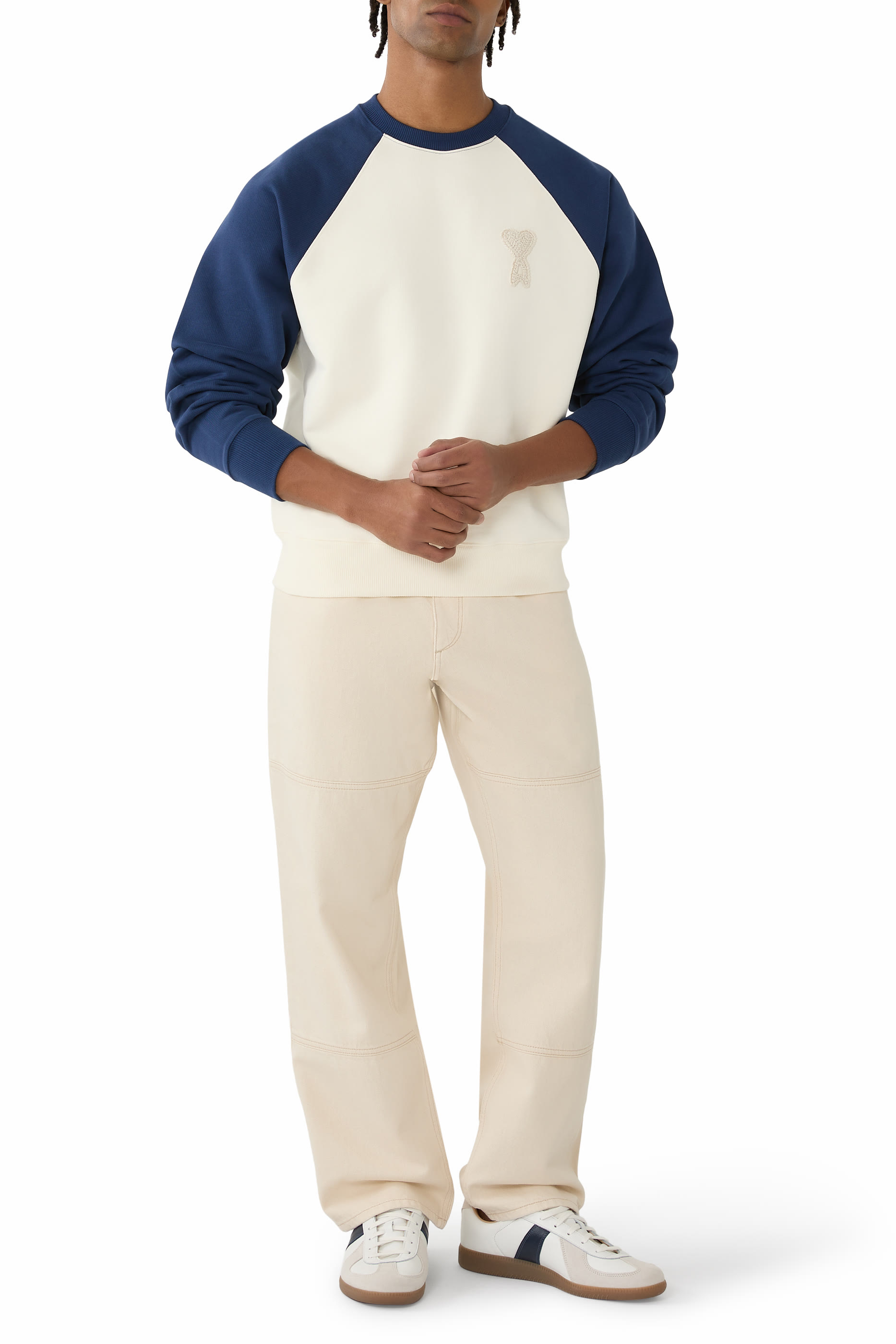 سنيكرز بي دبليو ارمي