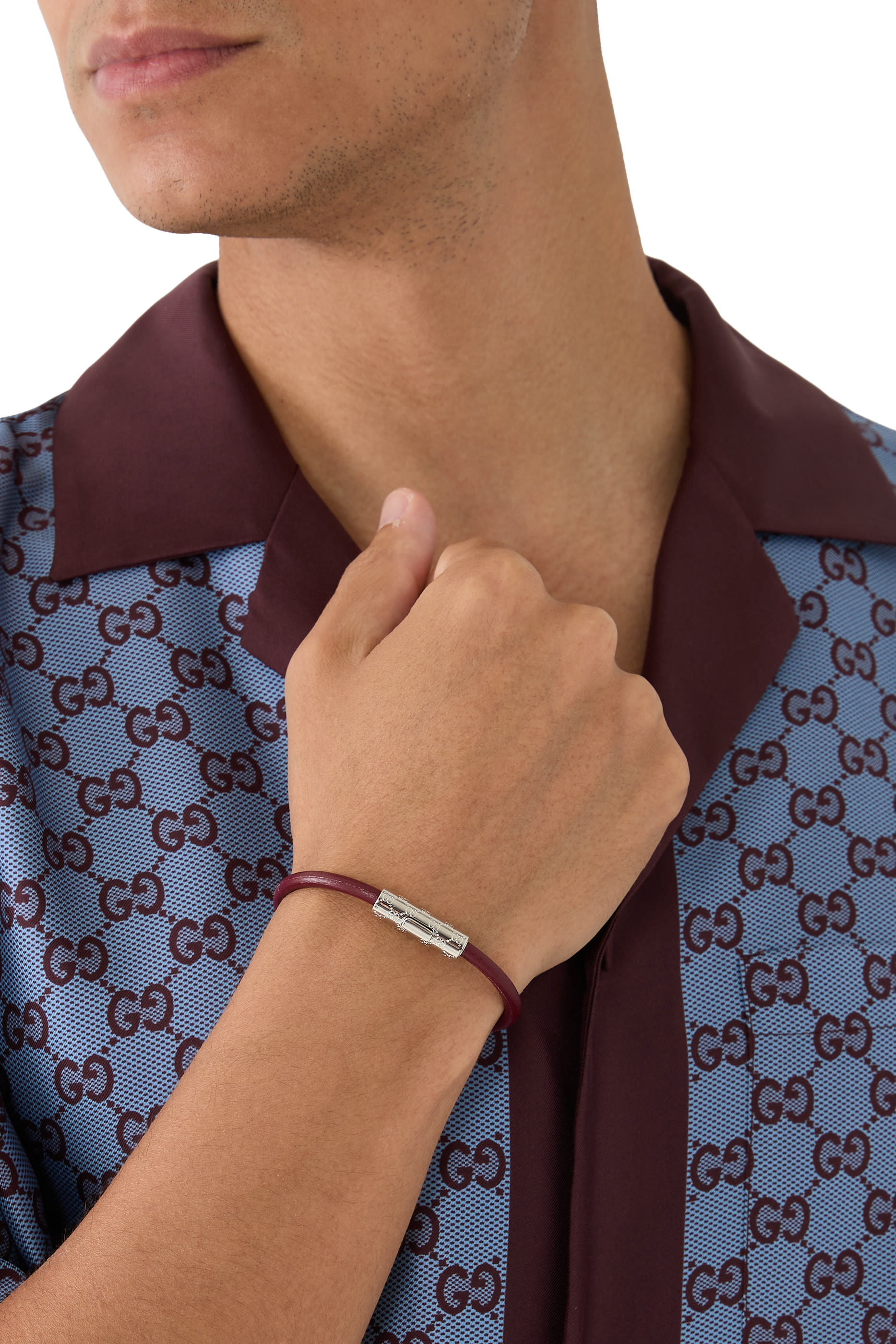 سوار بتفاصيل شعار الماركة، فضة