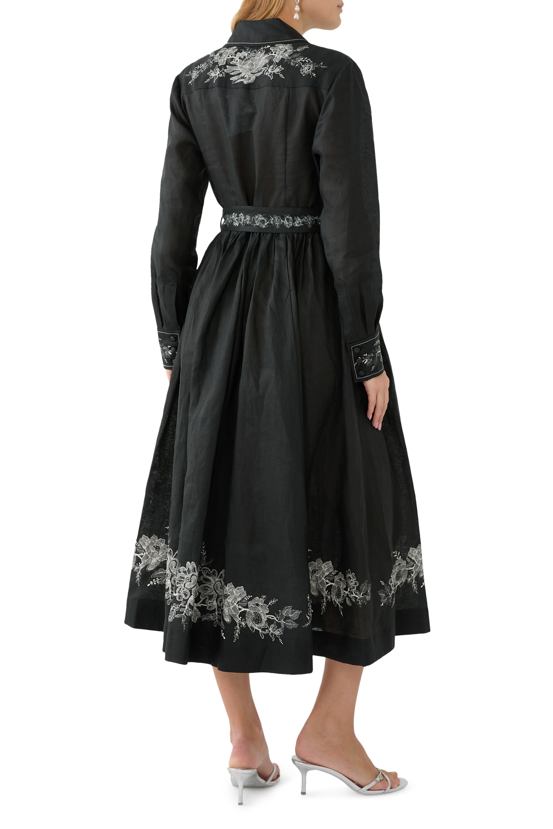 فستان متوسط الطول بنمط قميص