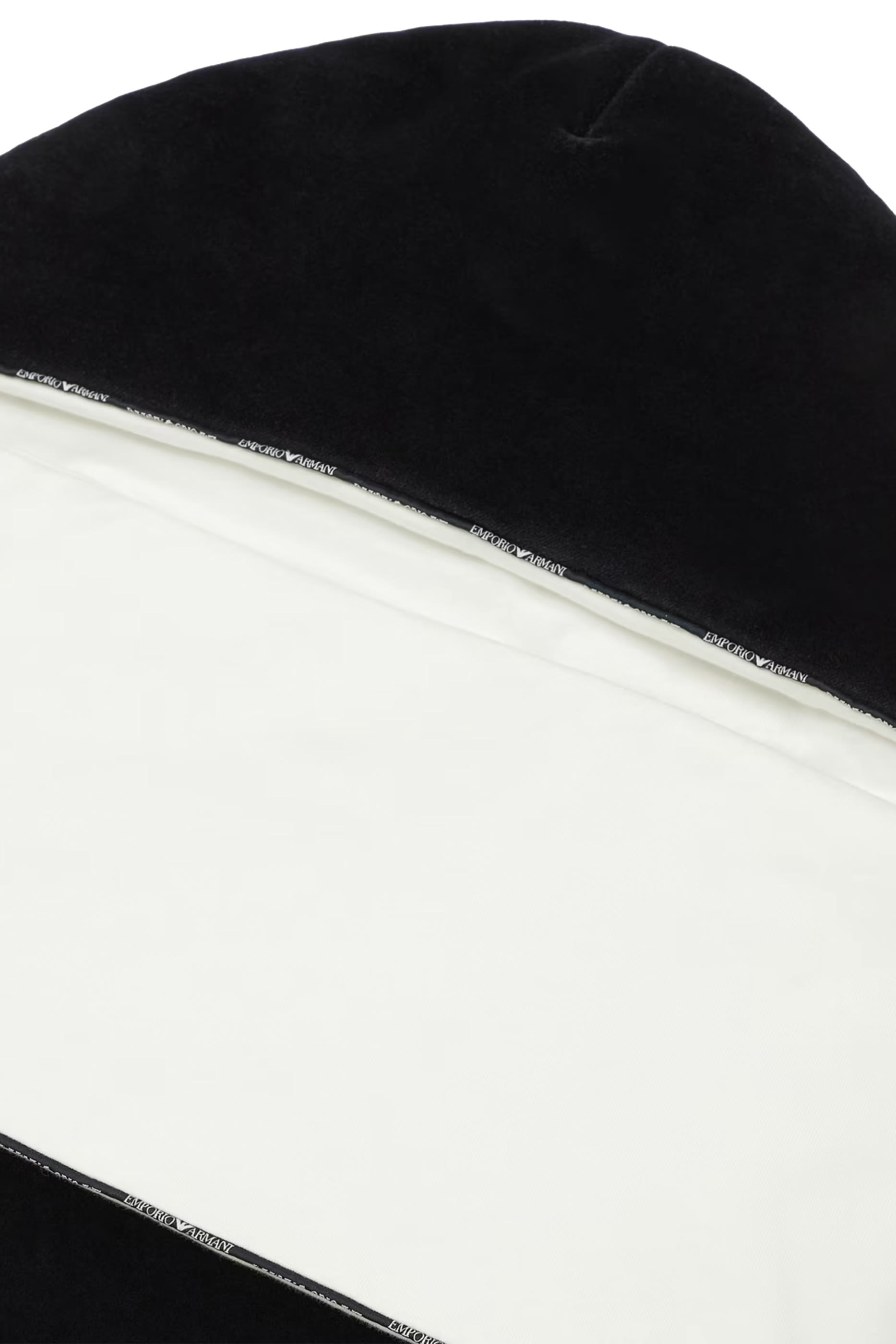 كيس نوم شينيل بحافة بشعار الماركة للأطفال