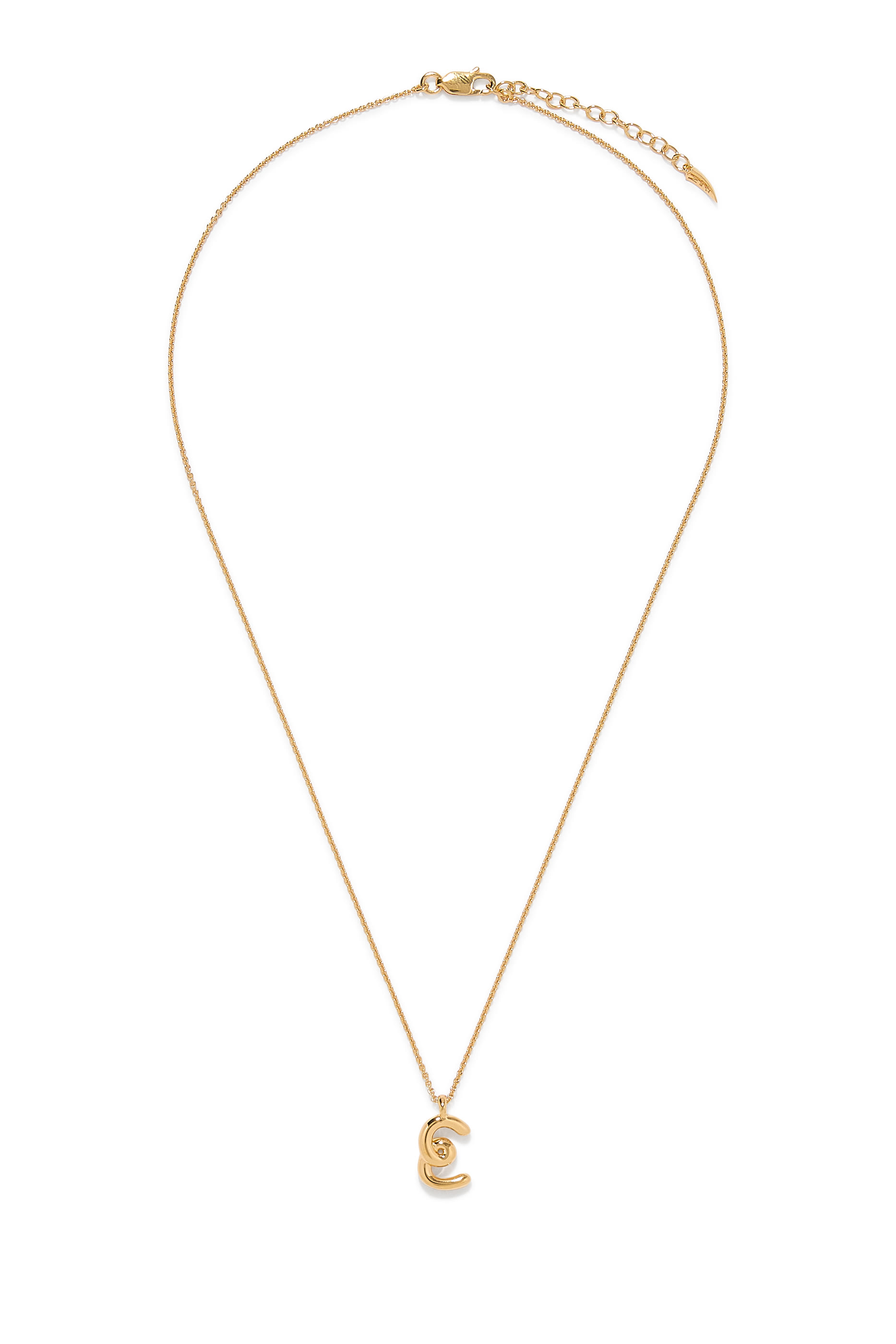 قلادة مولتن صغيرة بدلاية بتصميم حرف E بتفاصيل مقوسة، فضة إسترلينية معاد تدويرها مطلية  بذهب معاد تدويره عيار 18 قيراط