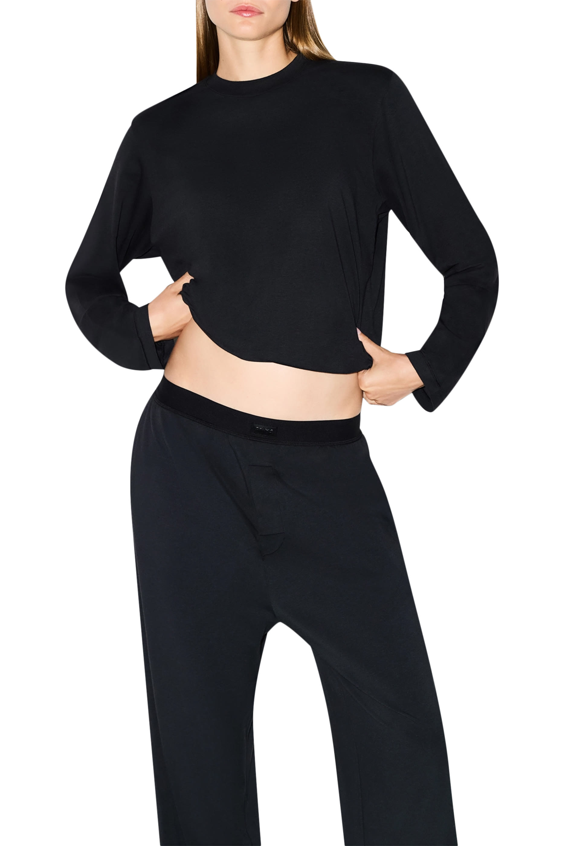 بنطال بويفرند بقصة فضفاضة