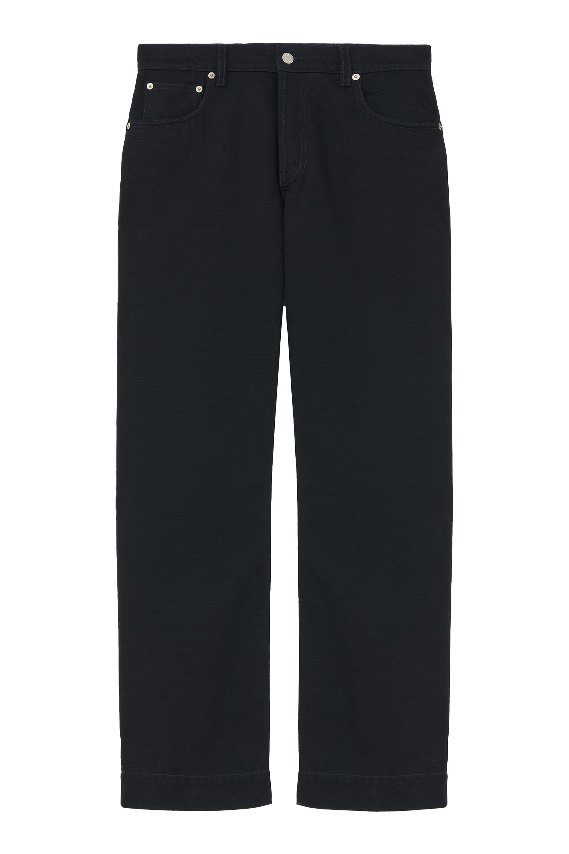 بنطال جينز بقصة ساق واسعة