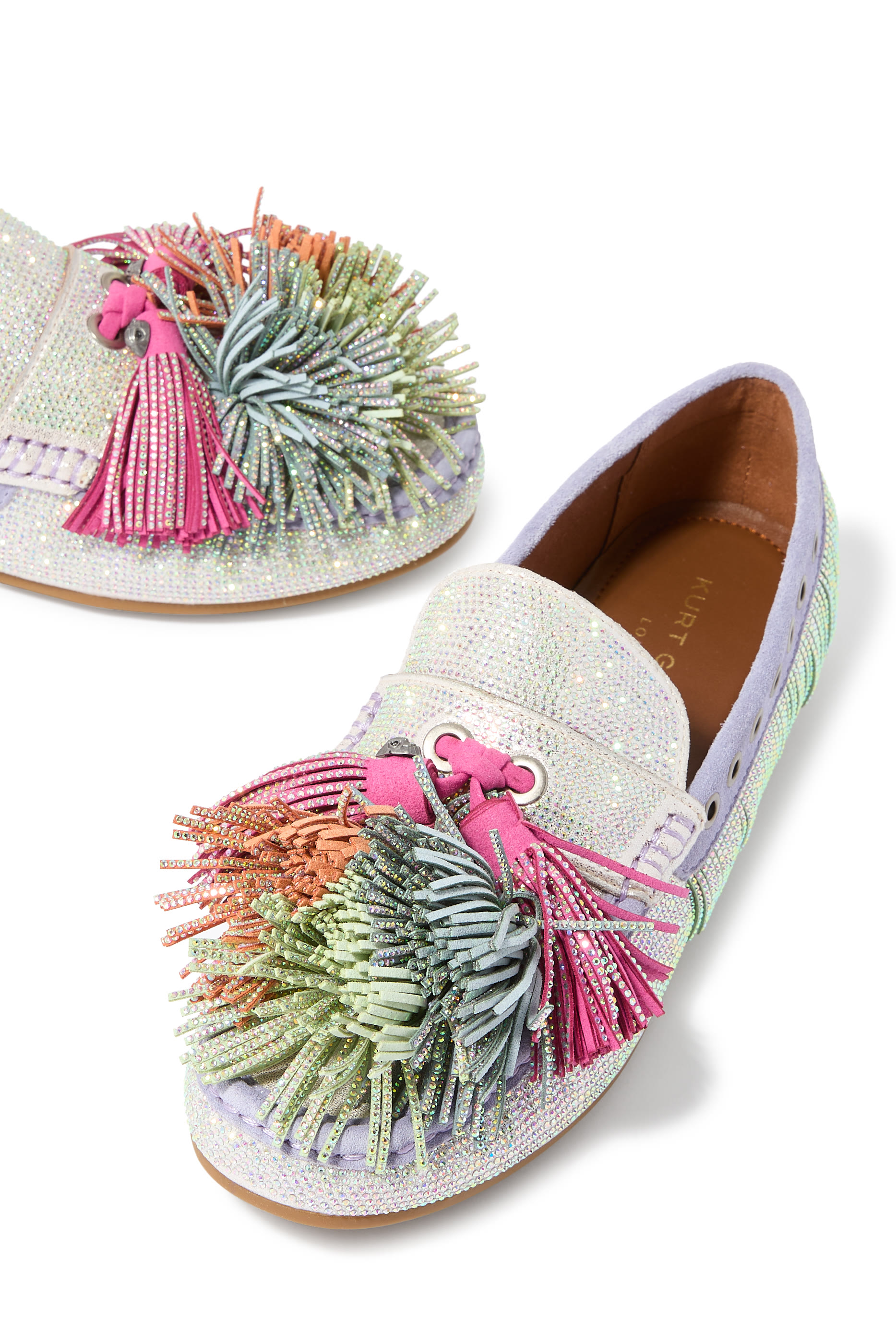 حذاء موكاسين بوم بوم