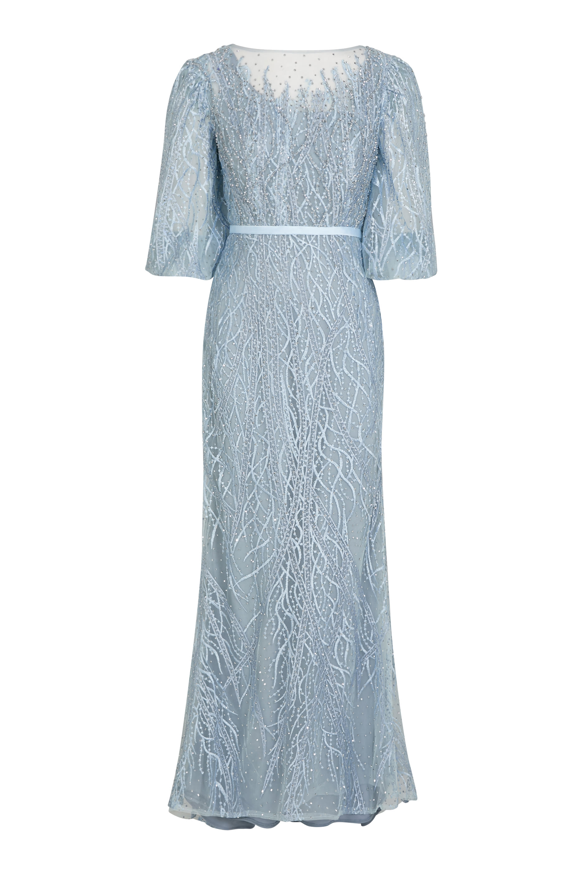 فستان بياقة قارب مع أكمام منفوخة وتطريزات