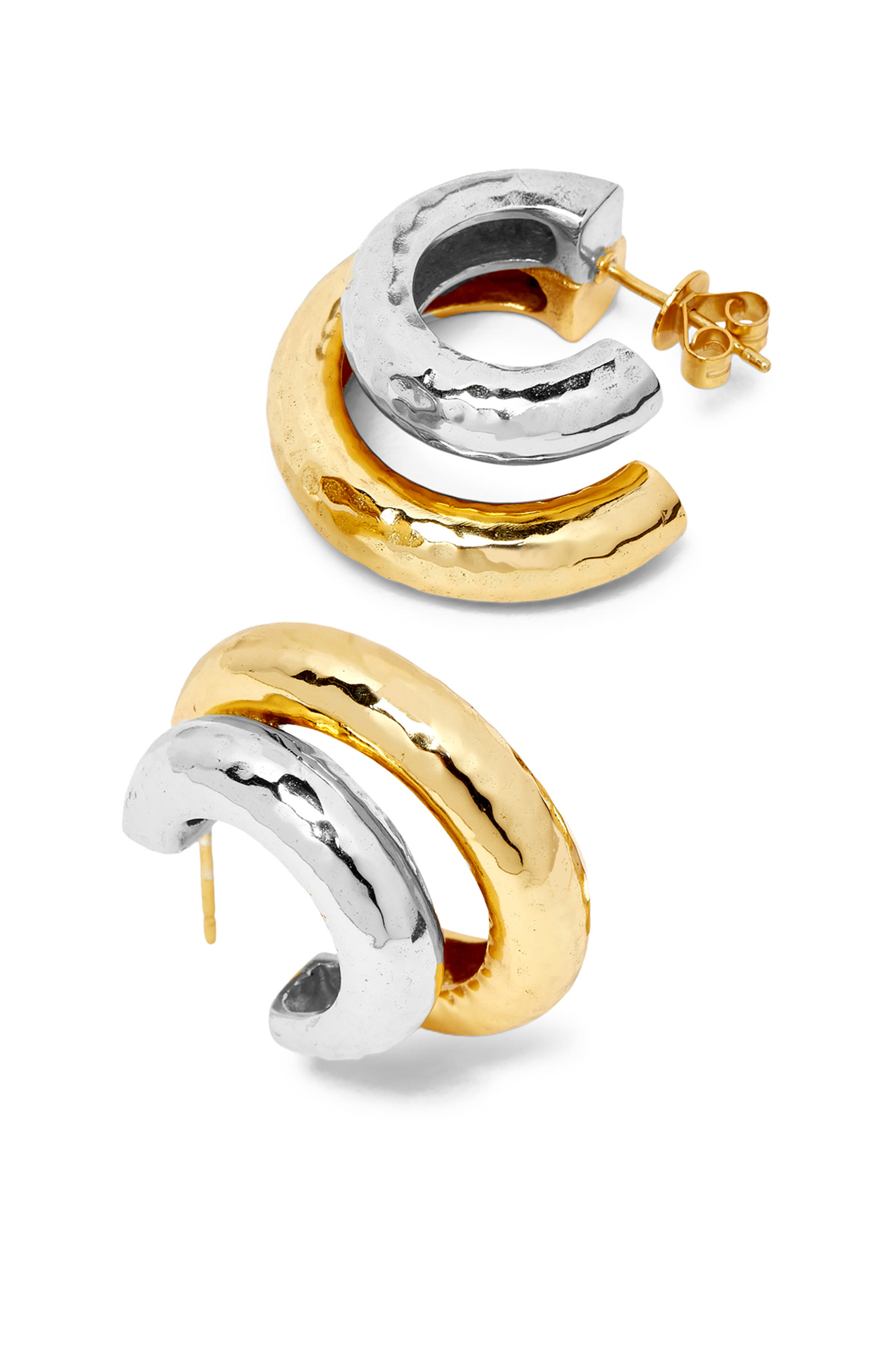 أقراط دائرية بتصميم من طبقتين