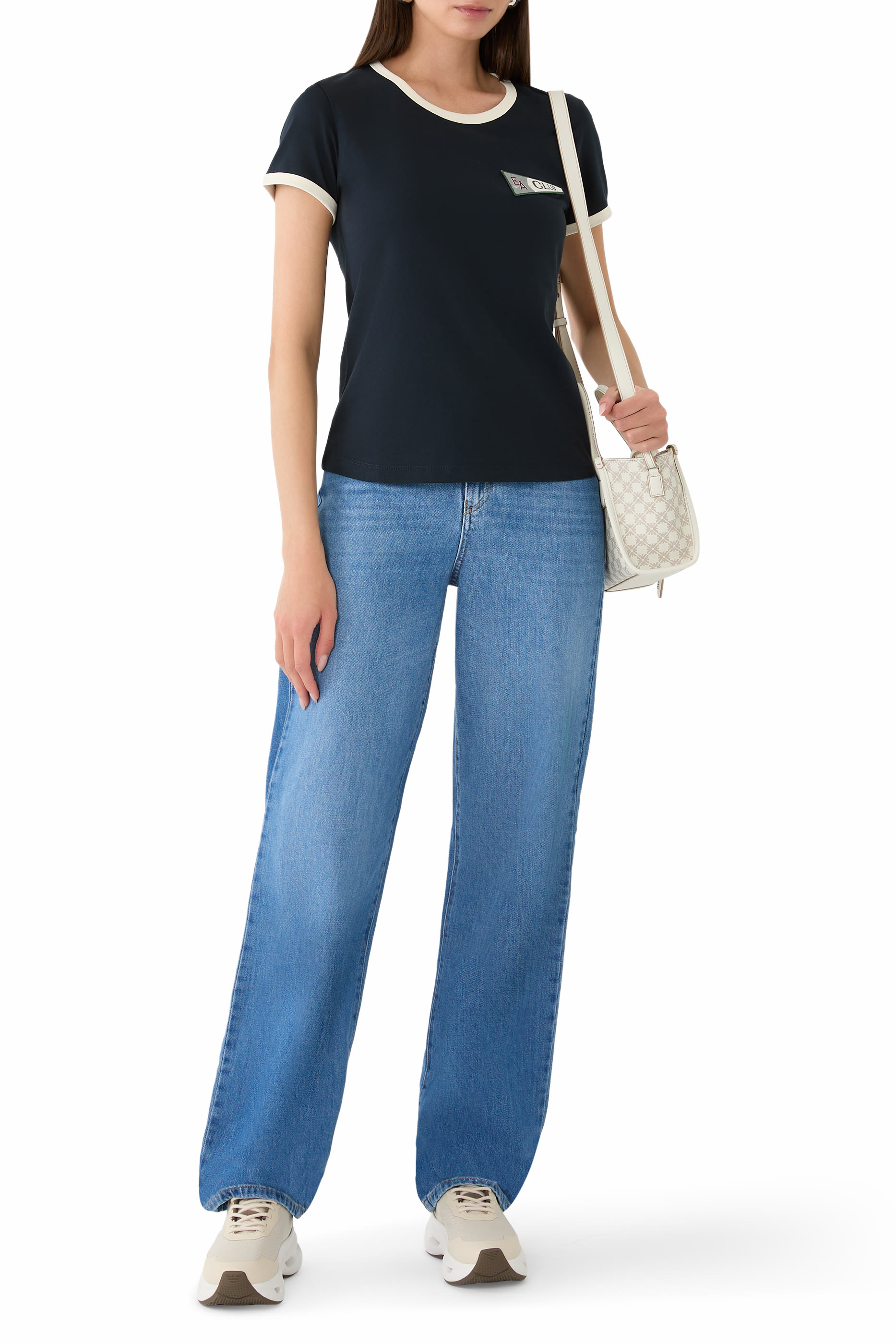 تيشيرت برقعة بشعار كلوب 