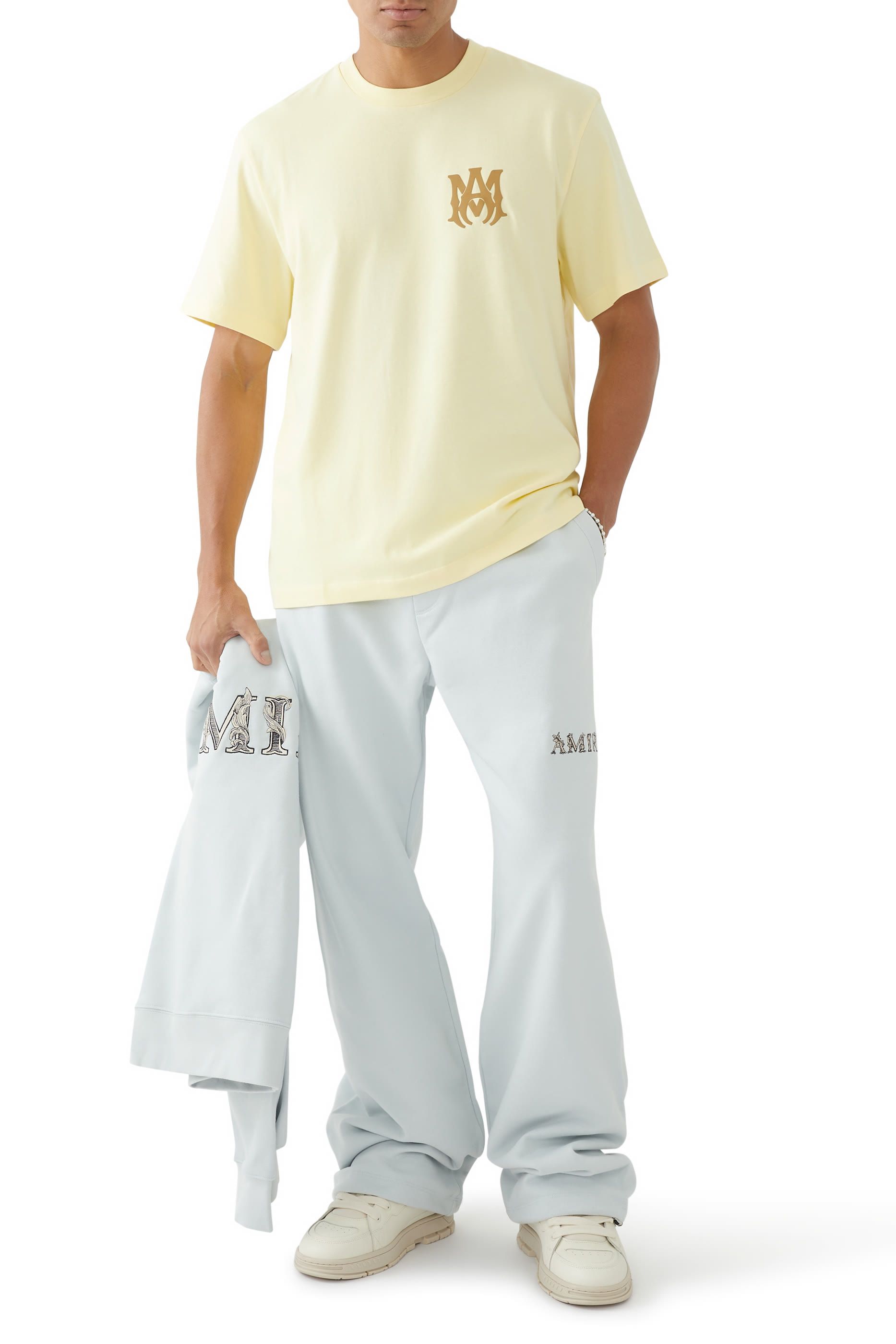 تيشيرت بشعار الماركة