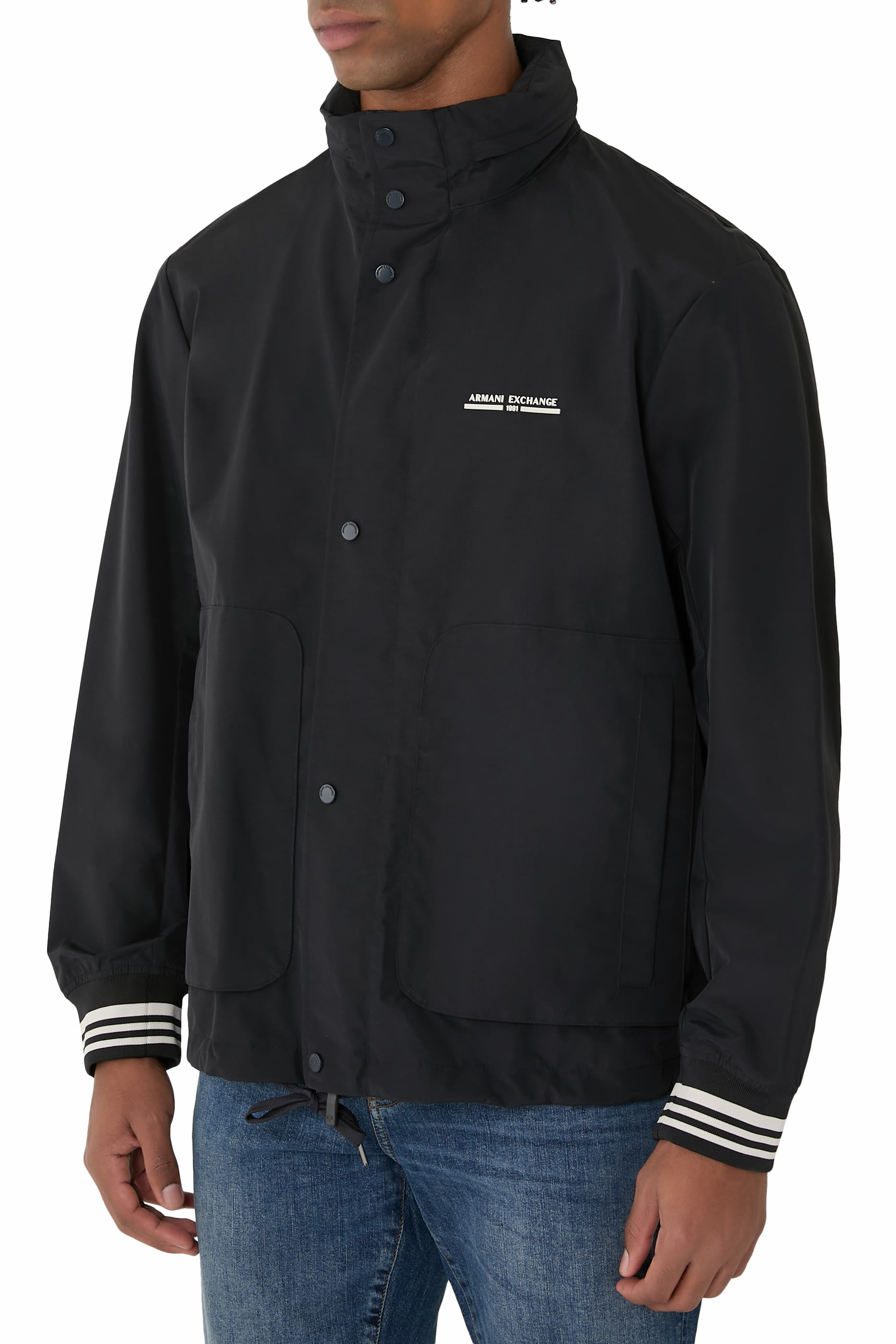 جاكيت بتصميم جامعي