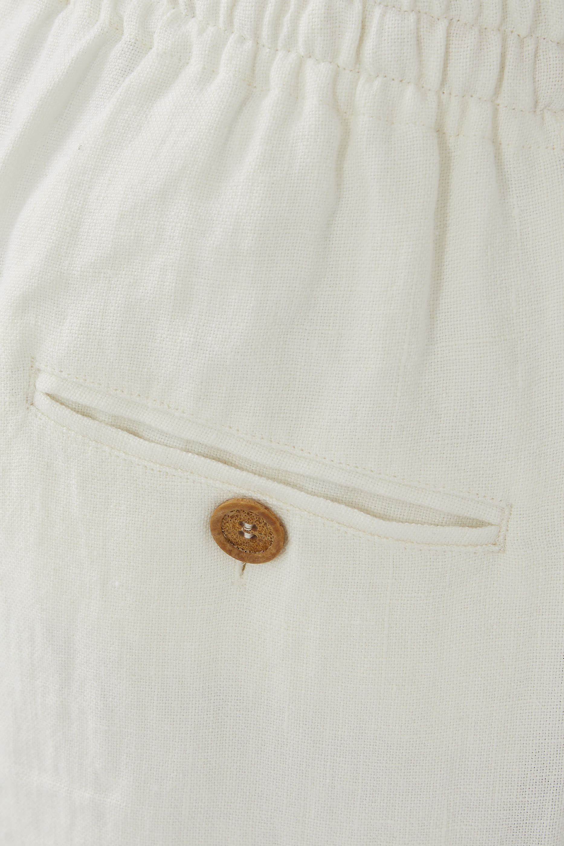 بنطال بقصة ساق واسعة