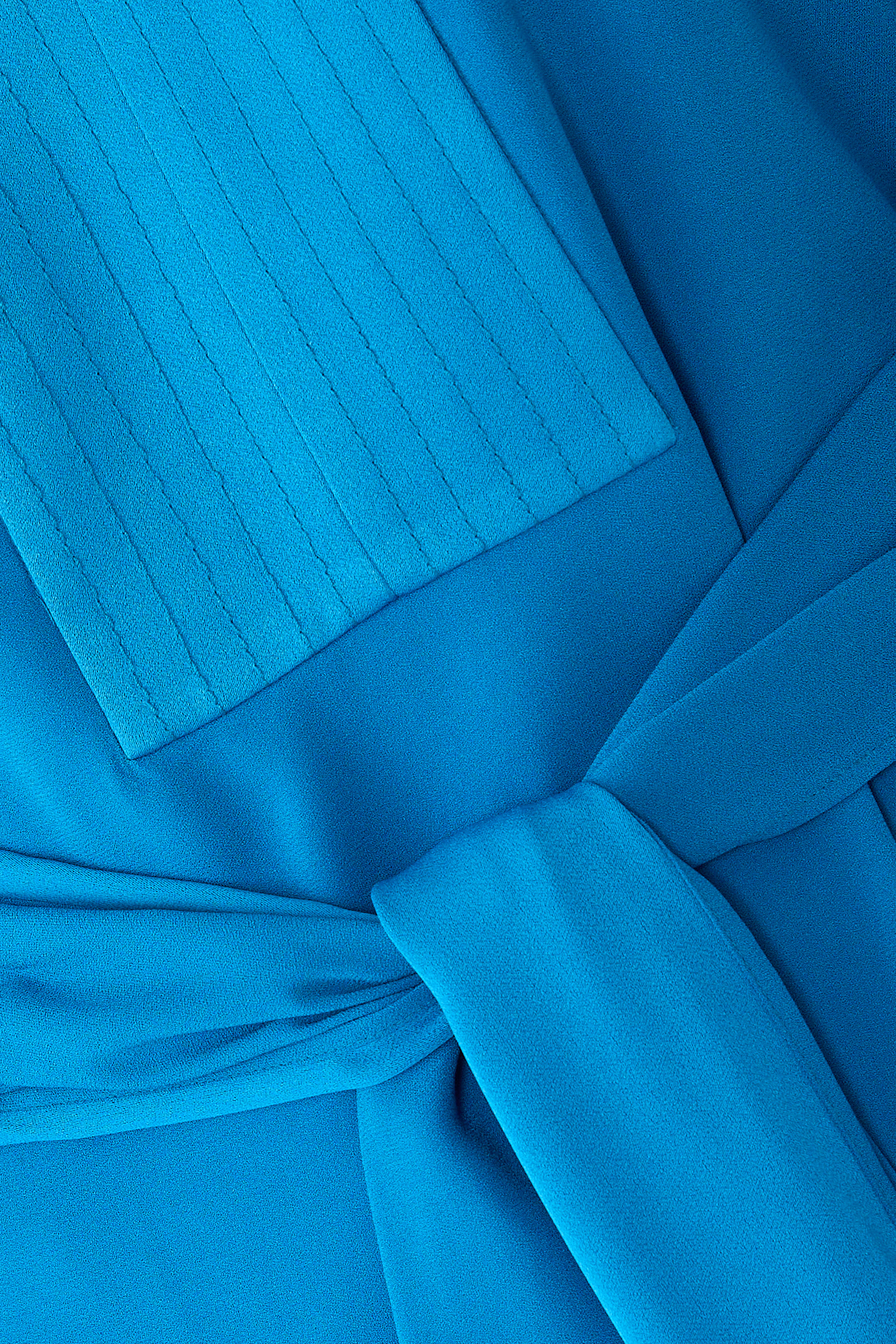 بلوزة بو كريب