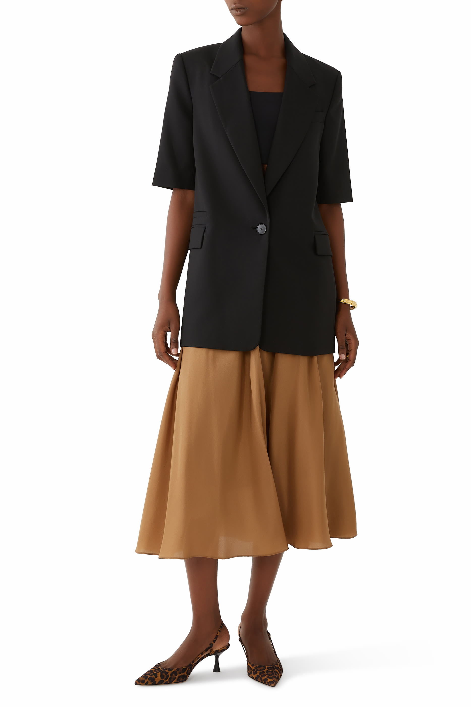 حذاء كلاسيكي أسنت 55 بسير خلفي ونقشة جلد فهد