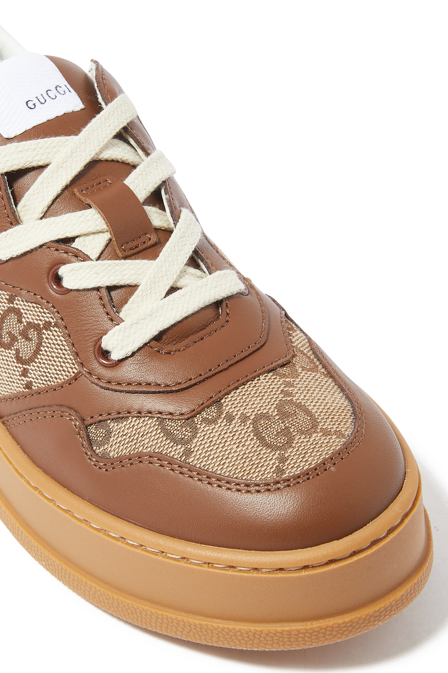 سنيكرز للأطفال بنعل سميك