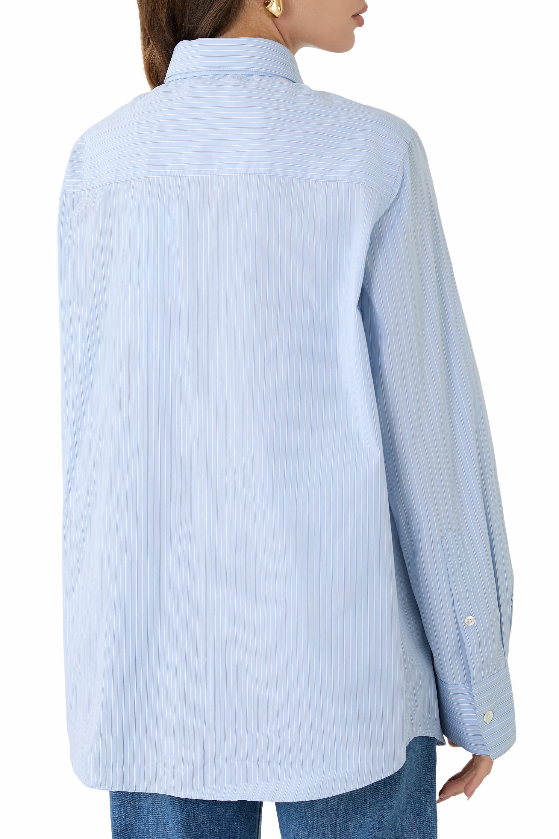 قميص بياقة مزدوجة