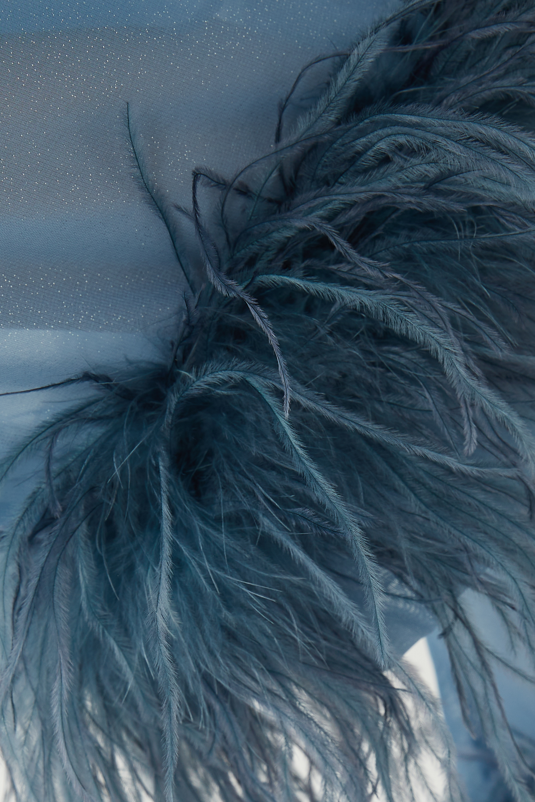 بنطال مزين بالريش