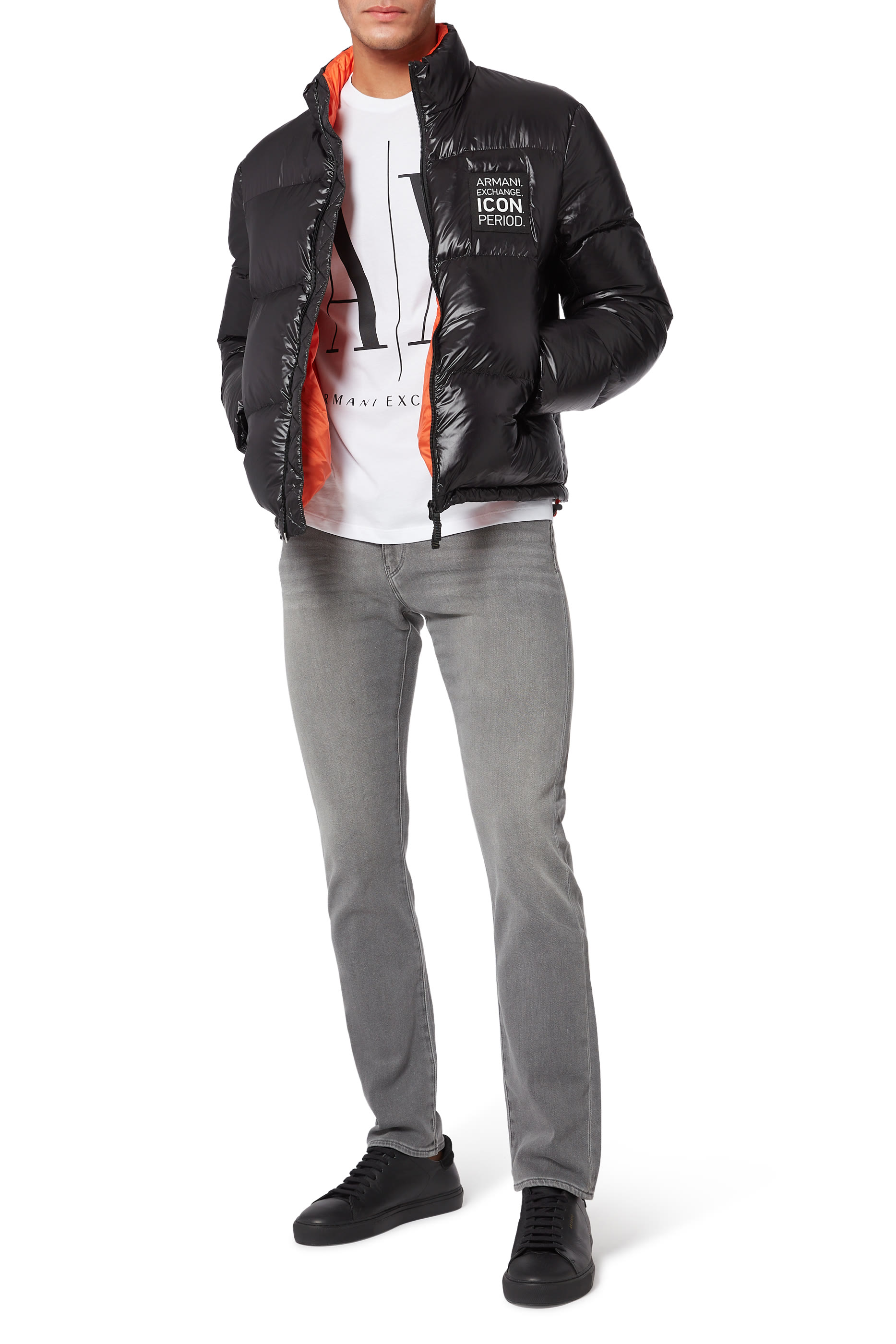 تي شيرت قطن بطبعة كبيرة بشعار الماركة