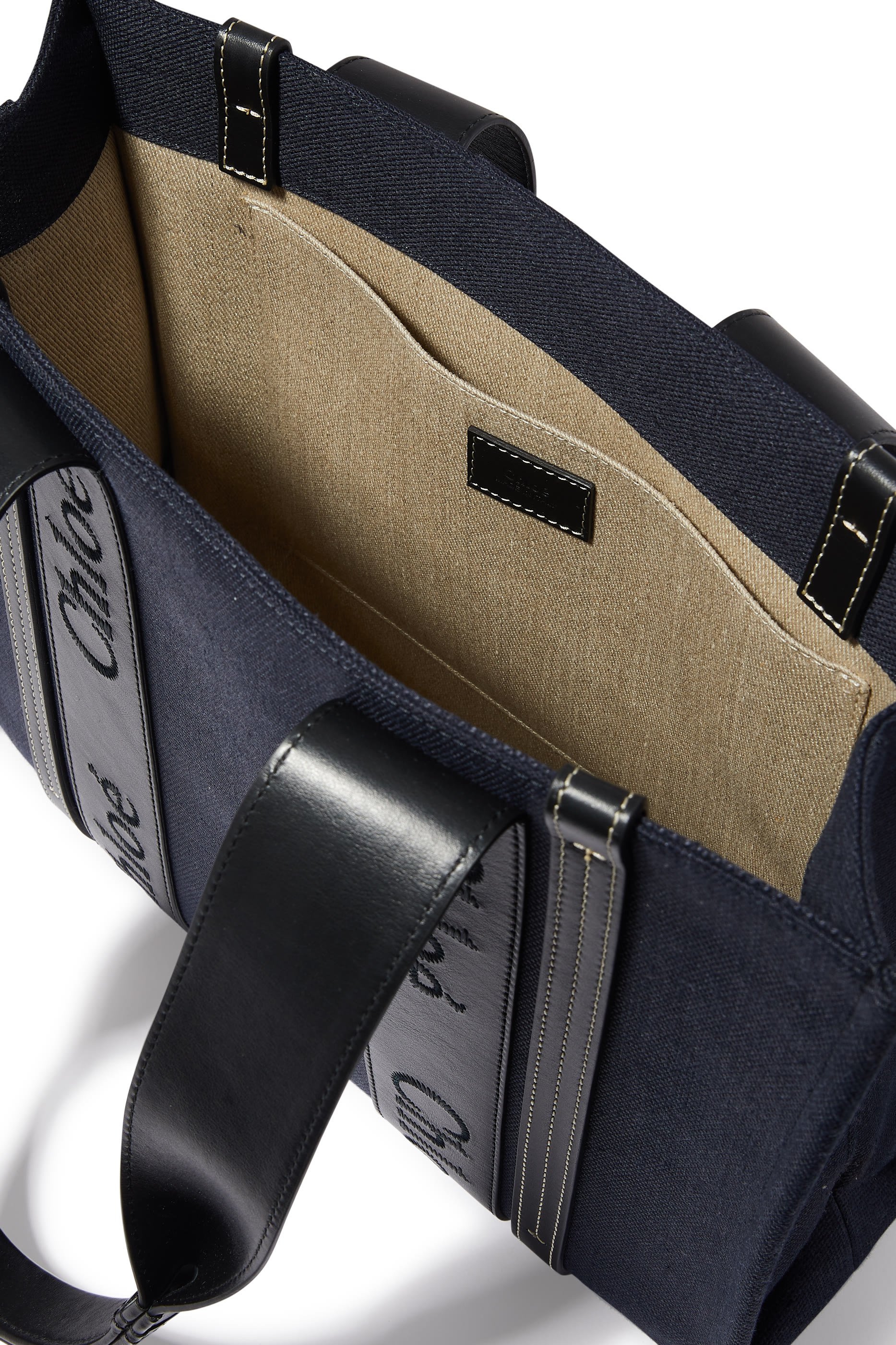 حقيبة يد وودي متوسطة