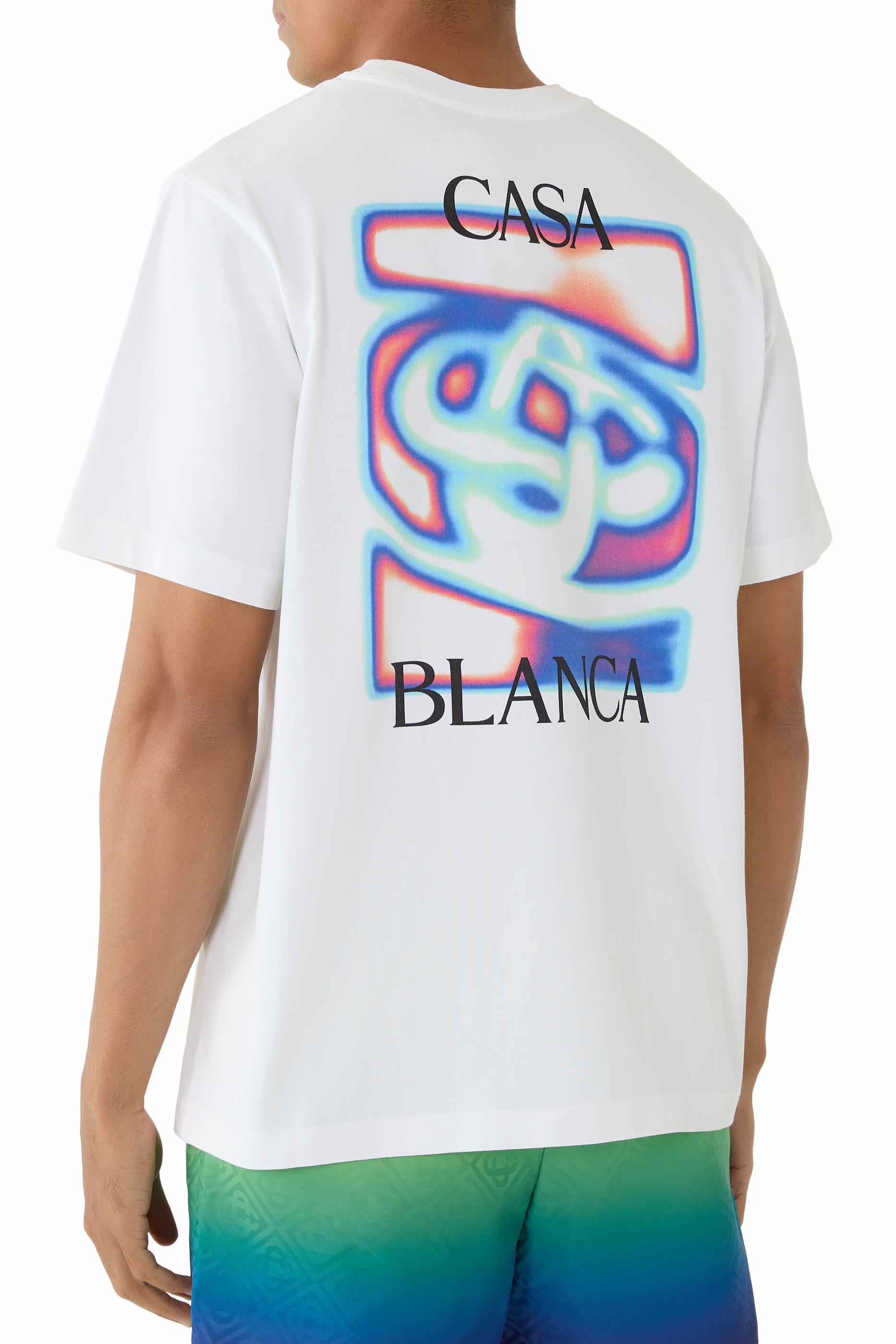 تيشيرت بشعار الماركة بتصميم مخطط حراري