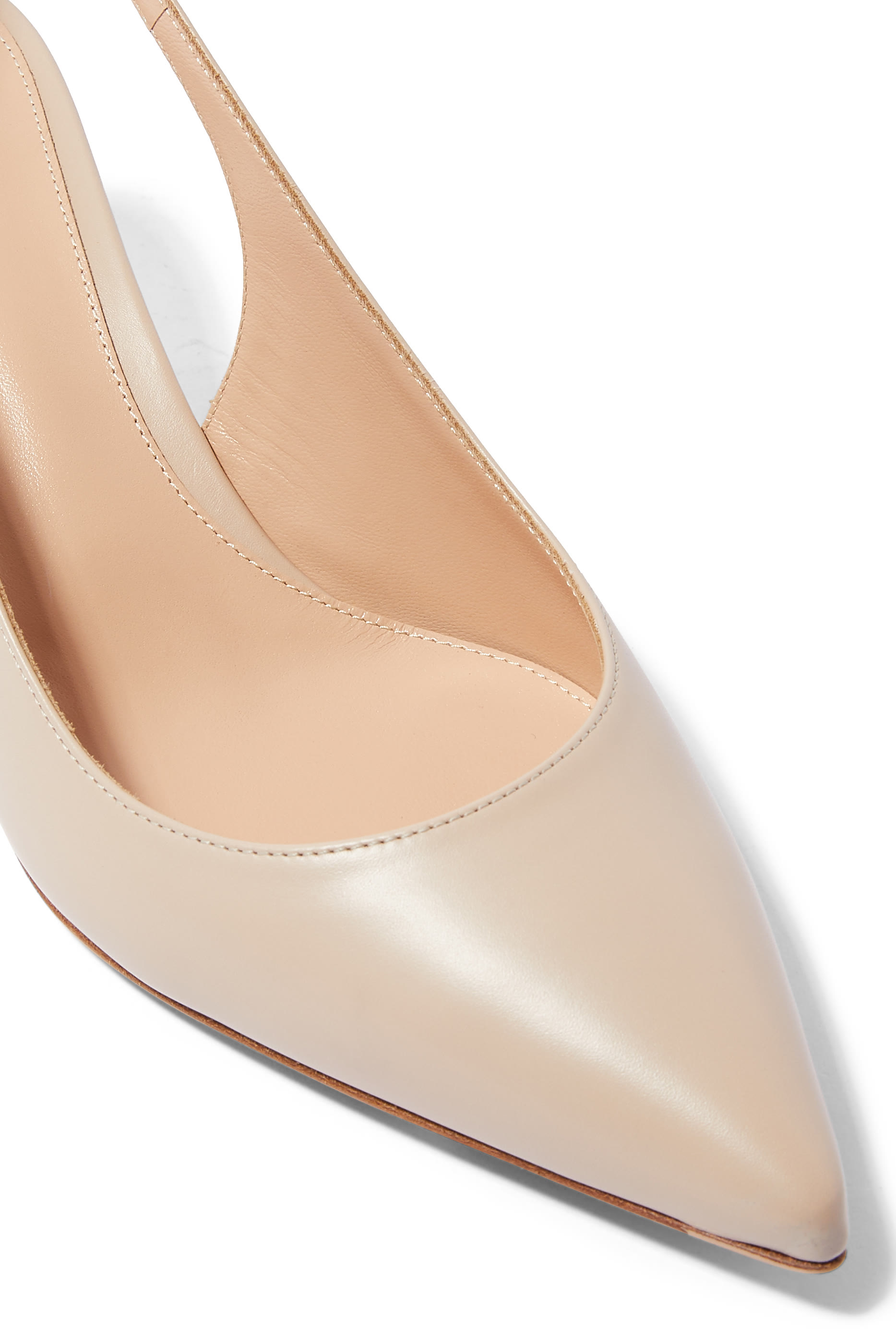 حذاء كلاسيكي ريبون 55 بسير خلفي جلد