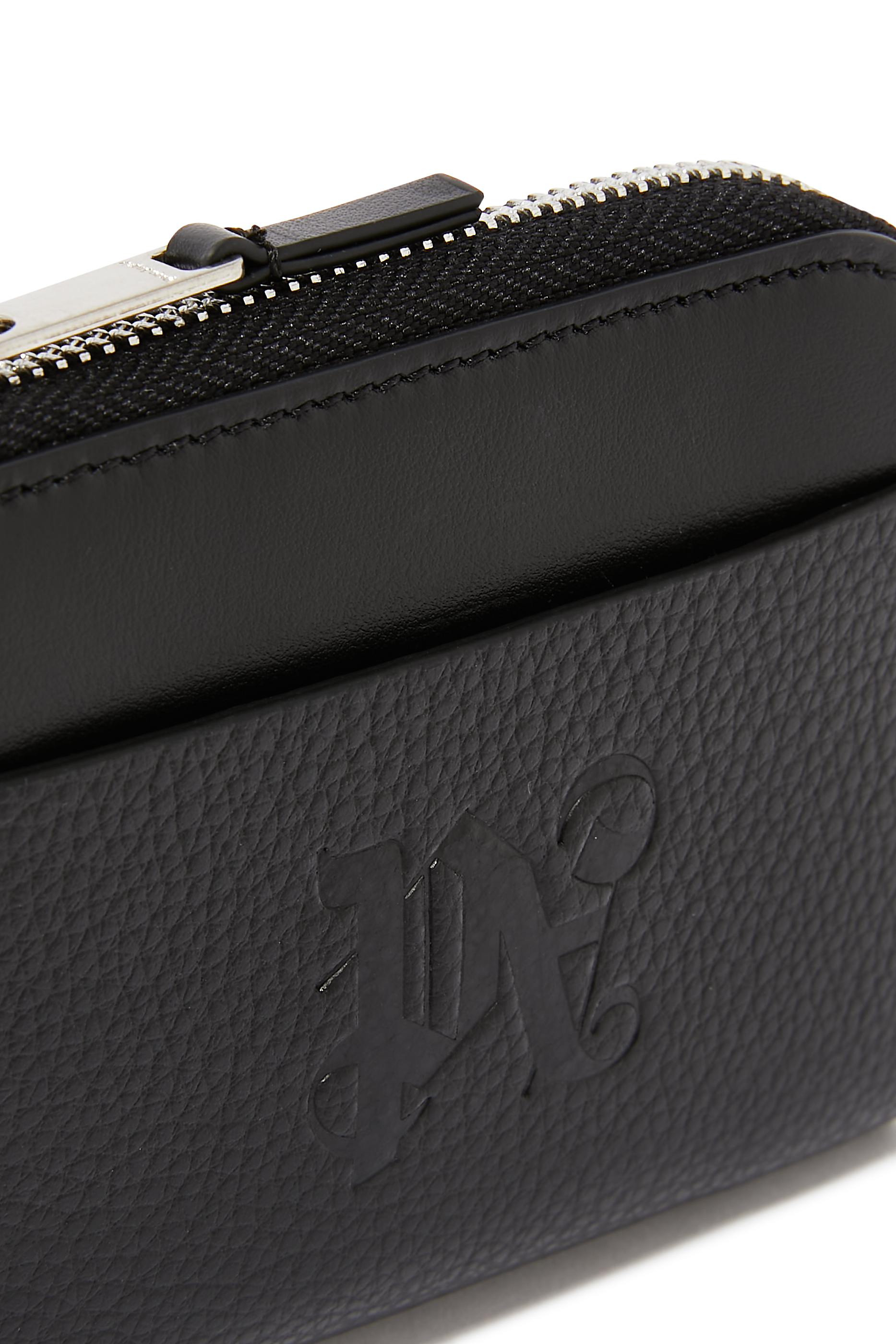 محفظة جلد بشعار الماركة