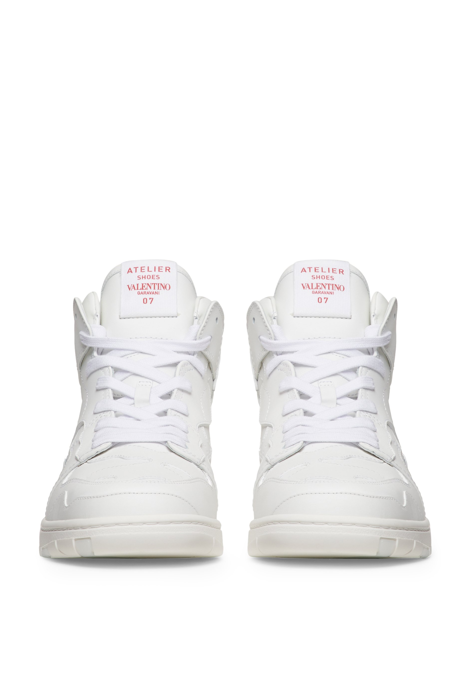 سنيكرز فالنتينو غارافاني أتيليه 07 بتصميم على الكاحل ونقشة مموهة