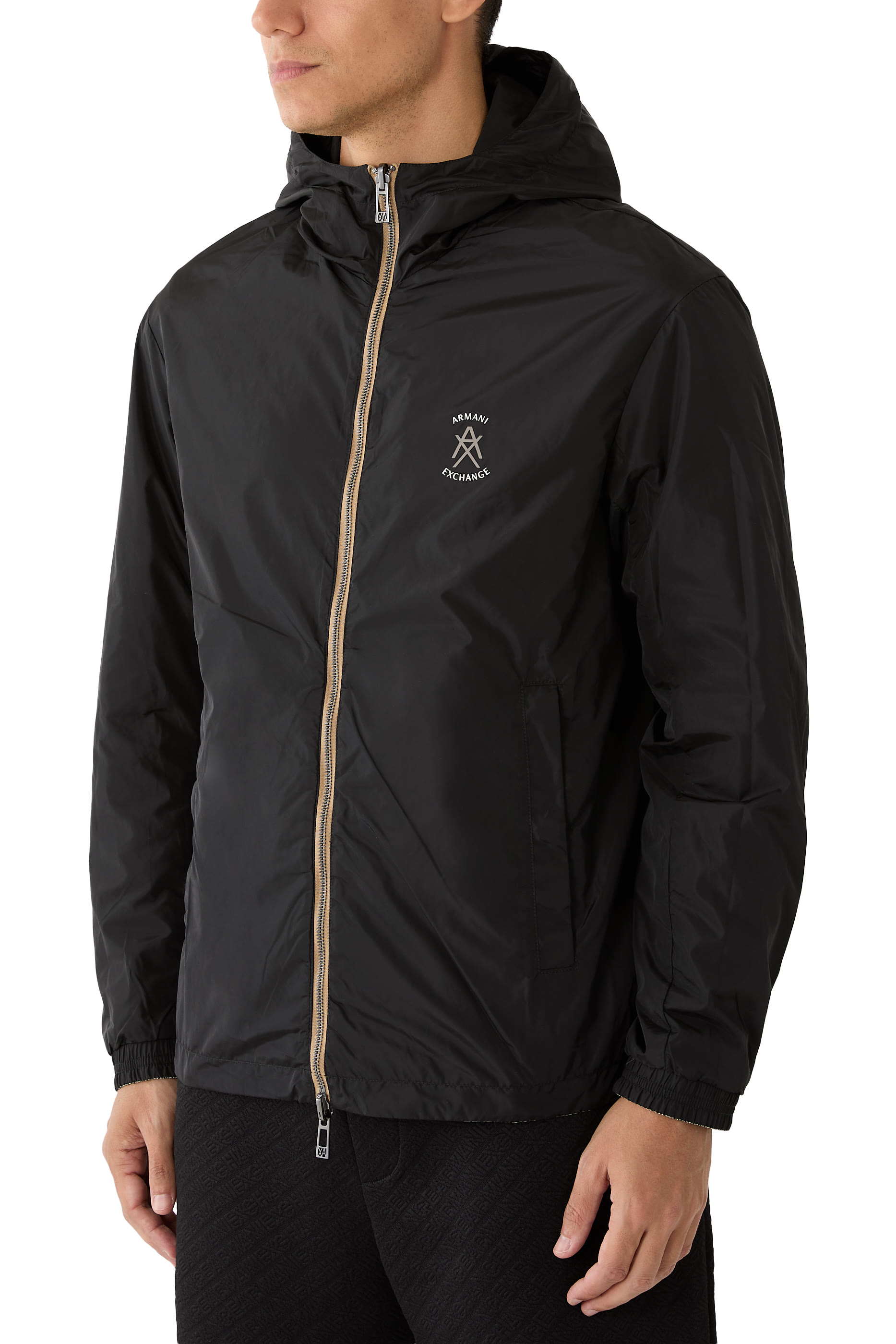 جاكيت بتصميم قميص وهودي