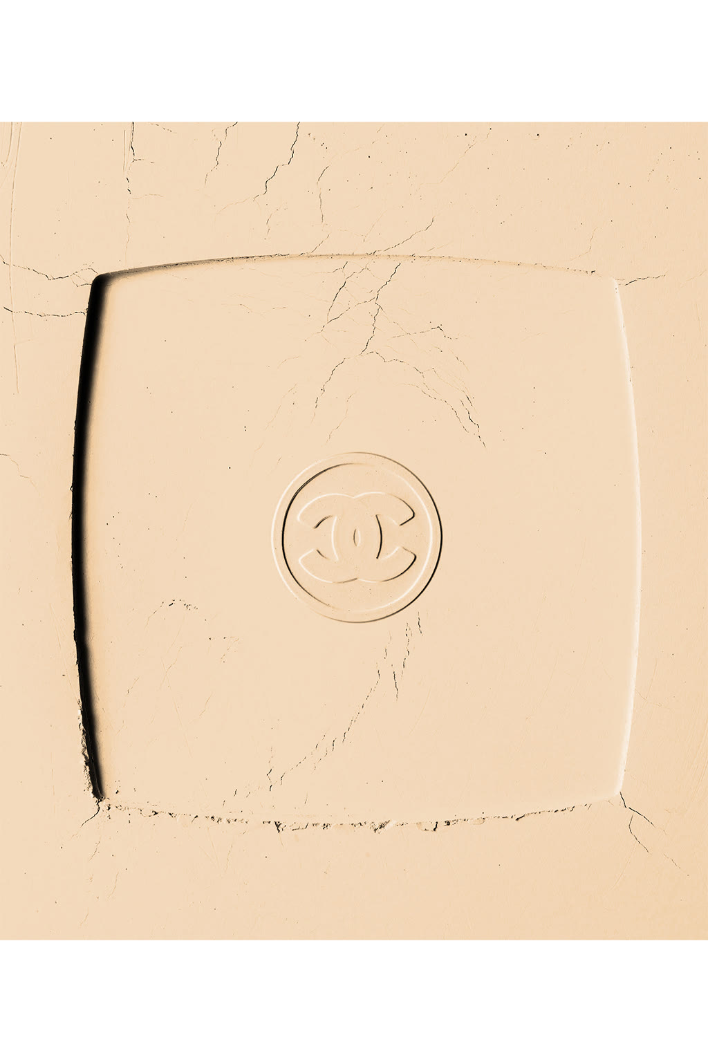 بودرة مضغوطة لمظهر طبيعي POUDRE UNIVERSELLE COMPACTE