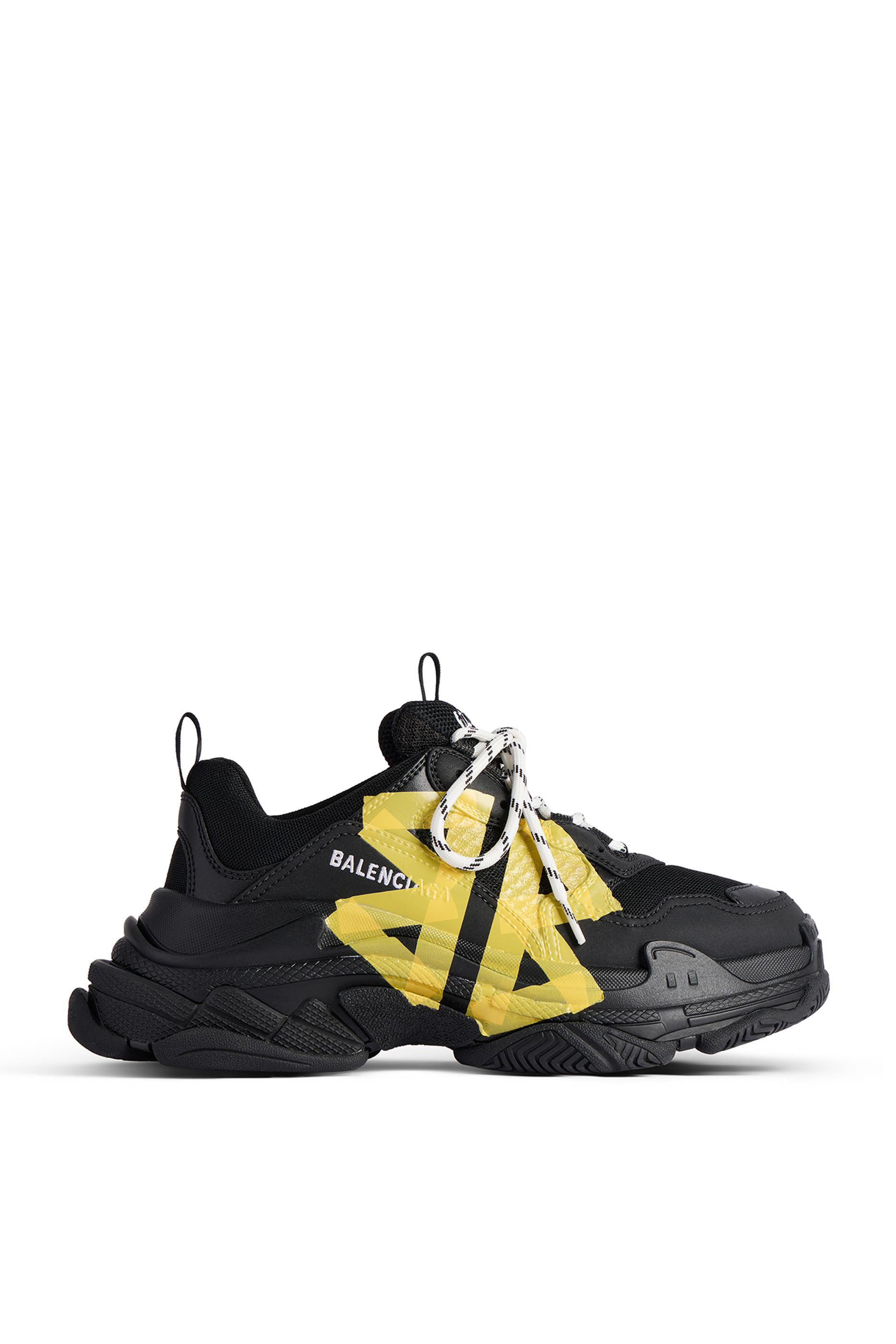 سنيكرز تريبل اس بشريط