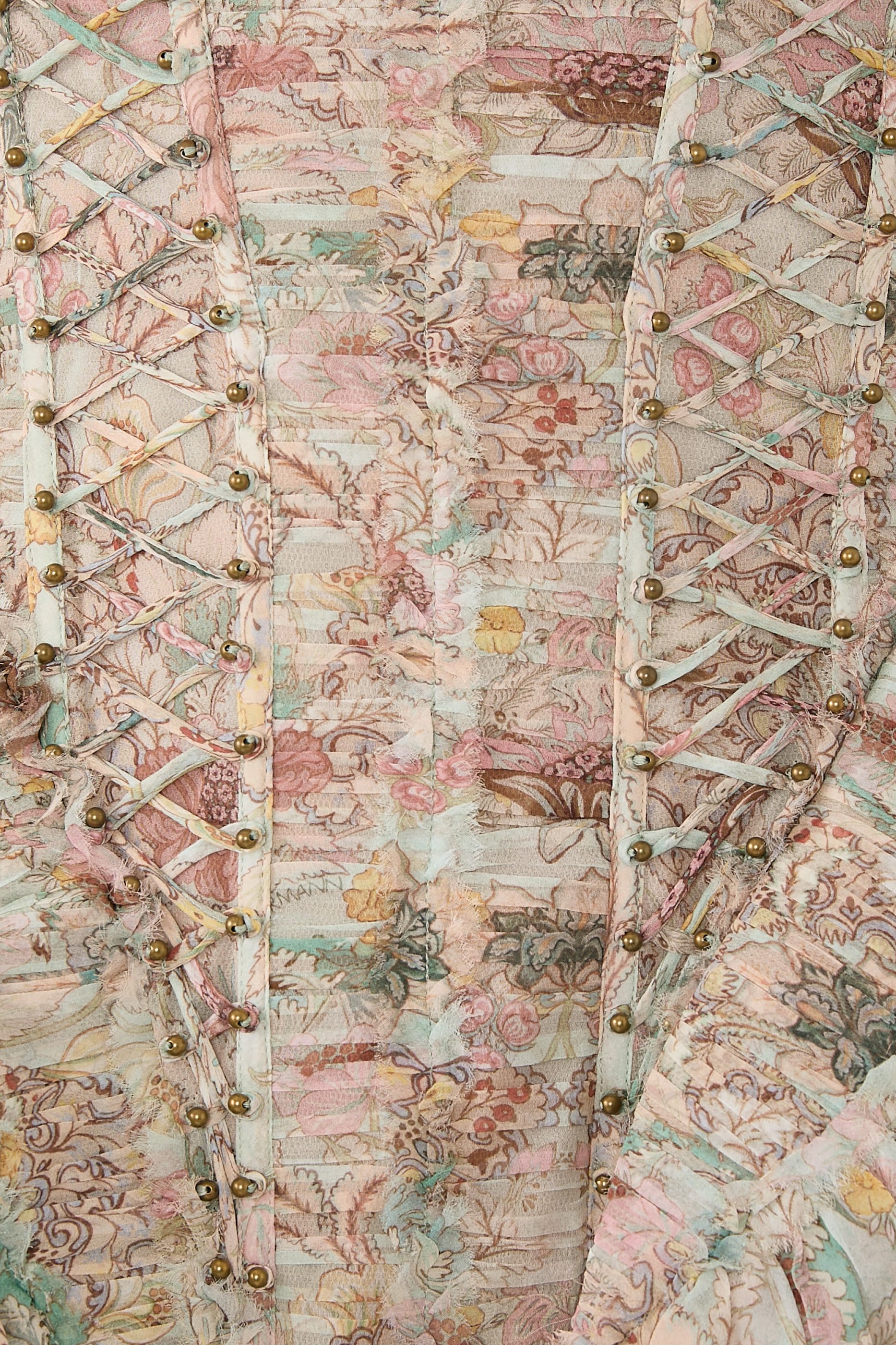 فستان ربيلين قصير بكشكش