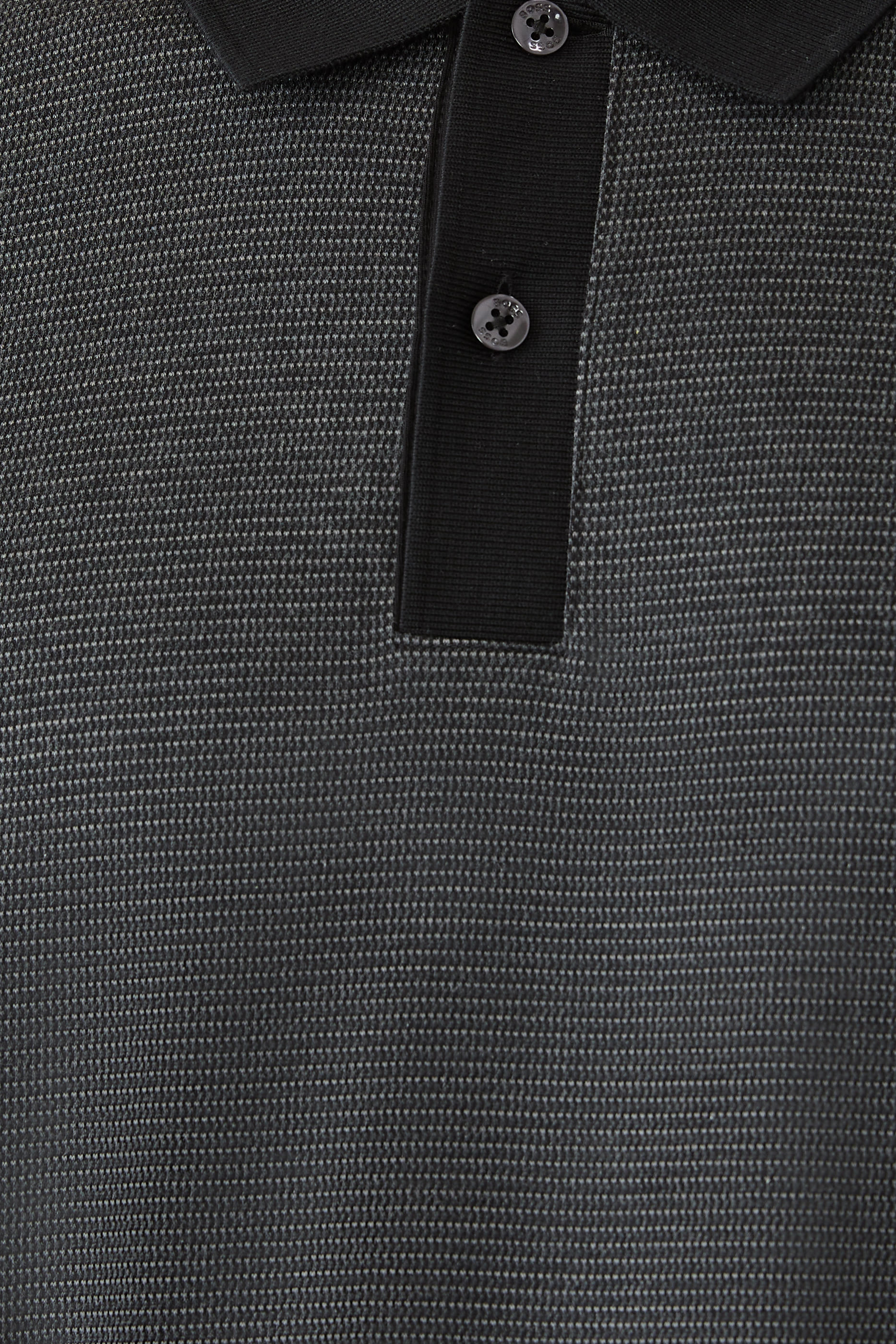 قميص بولو بأكمام قصيرة