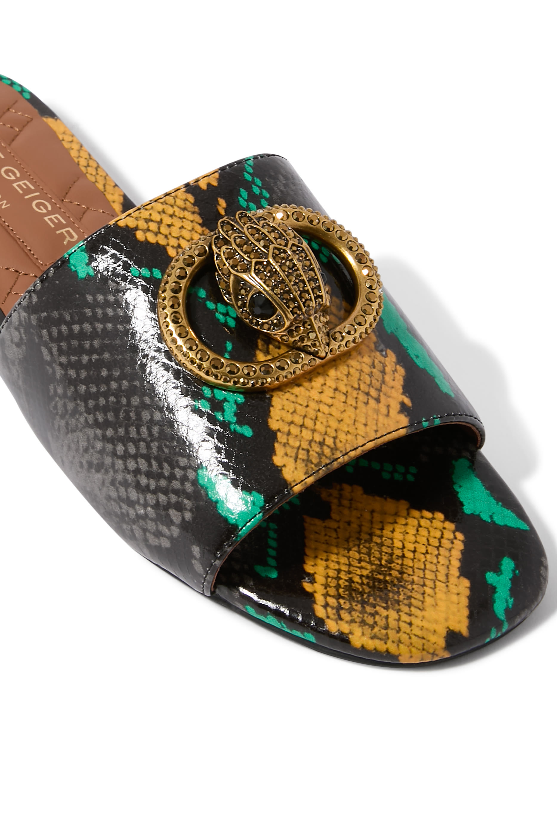 صندل تشيلسي بكعب مسطح