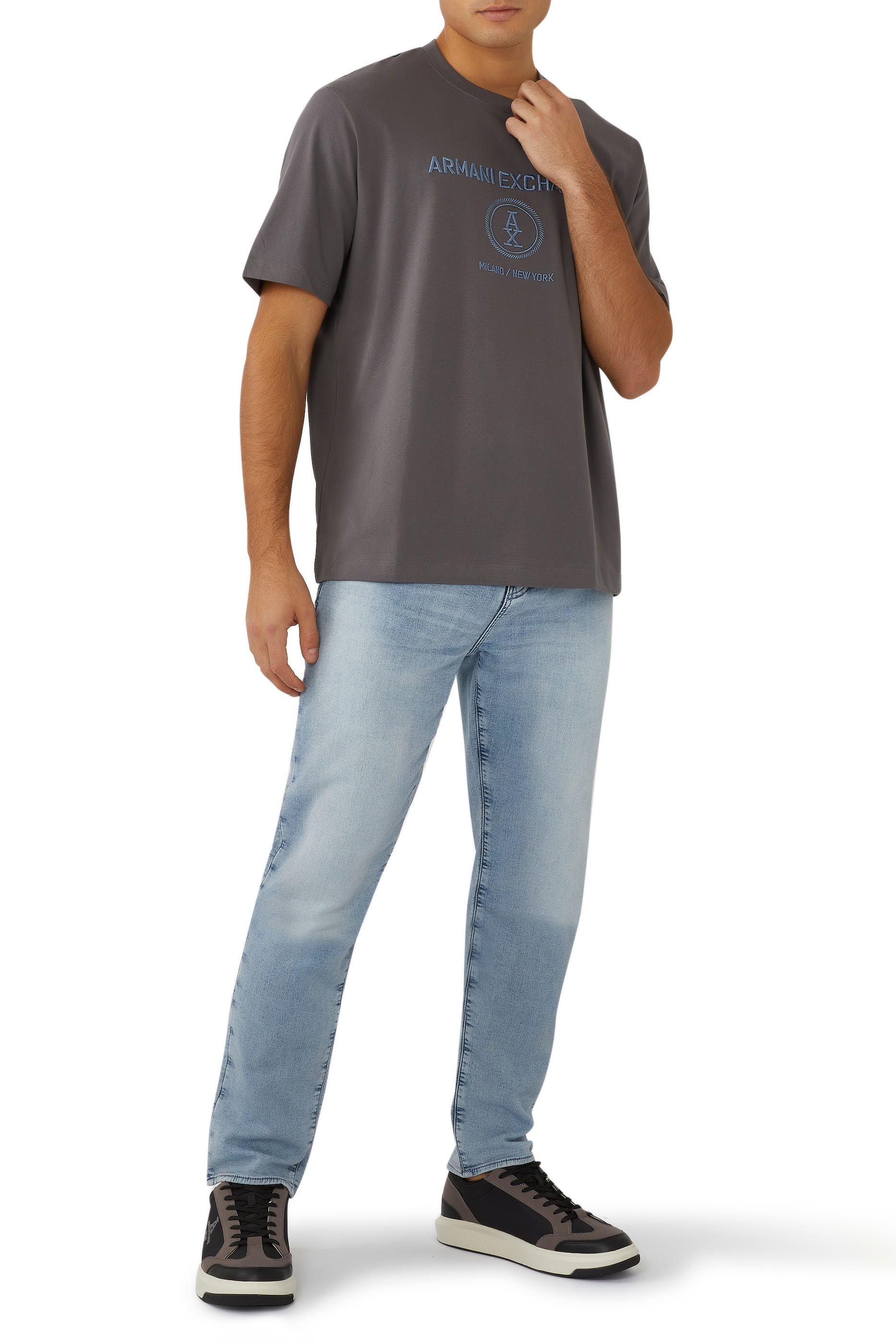 سنيكرز فينيس بشعار الماركة