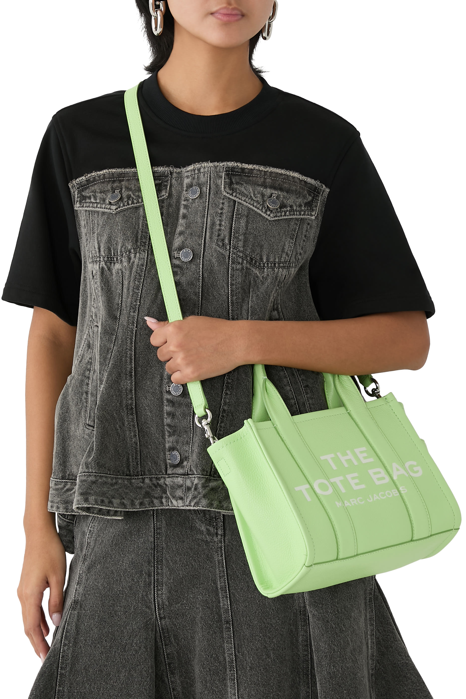 حقيبة يد صغيرة جلد