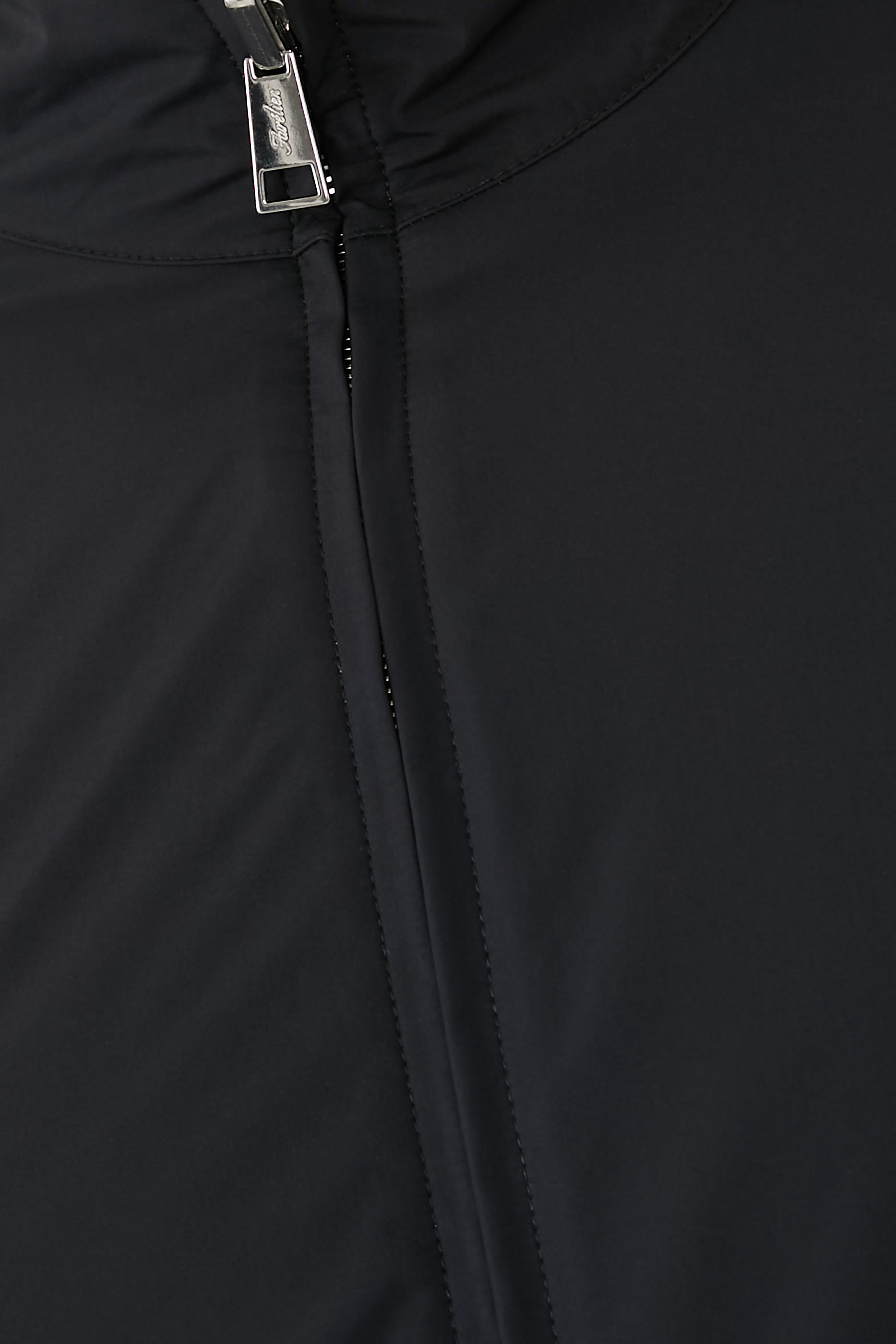 جاكيت ريزورت بوجهين