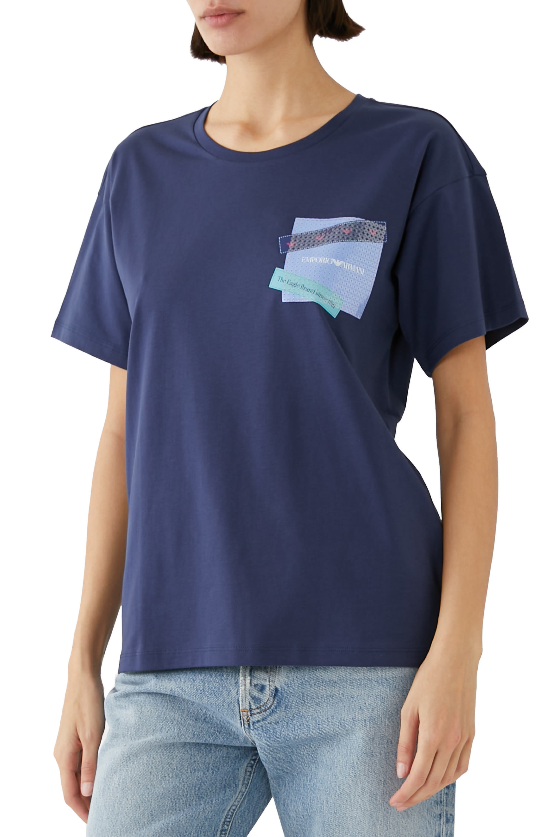 تيشيرت بطبعة شعار الماركة